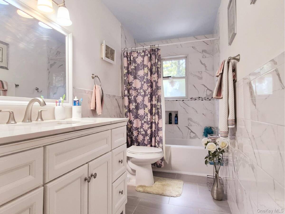 #9 photo, 40 Pauls Path, Coram , NY 11727