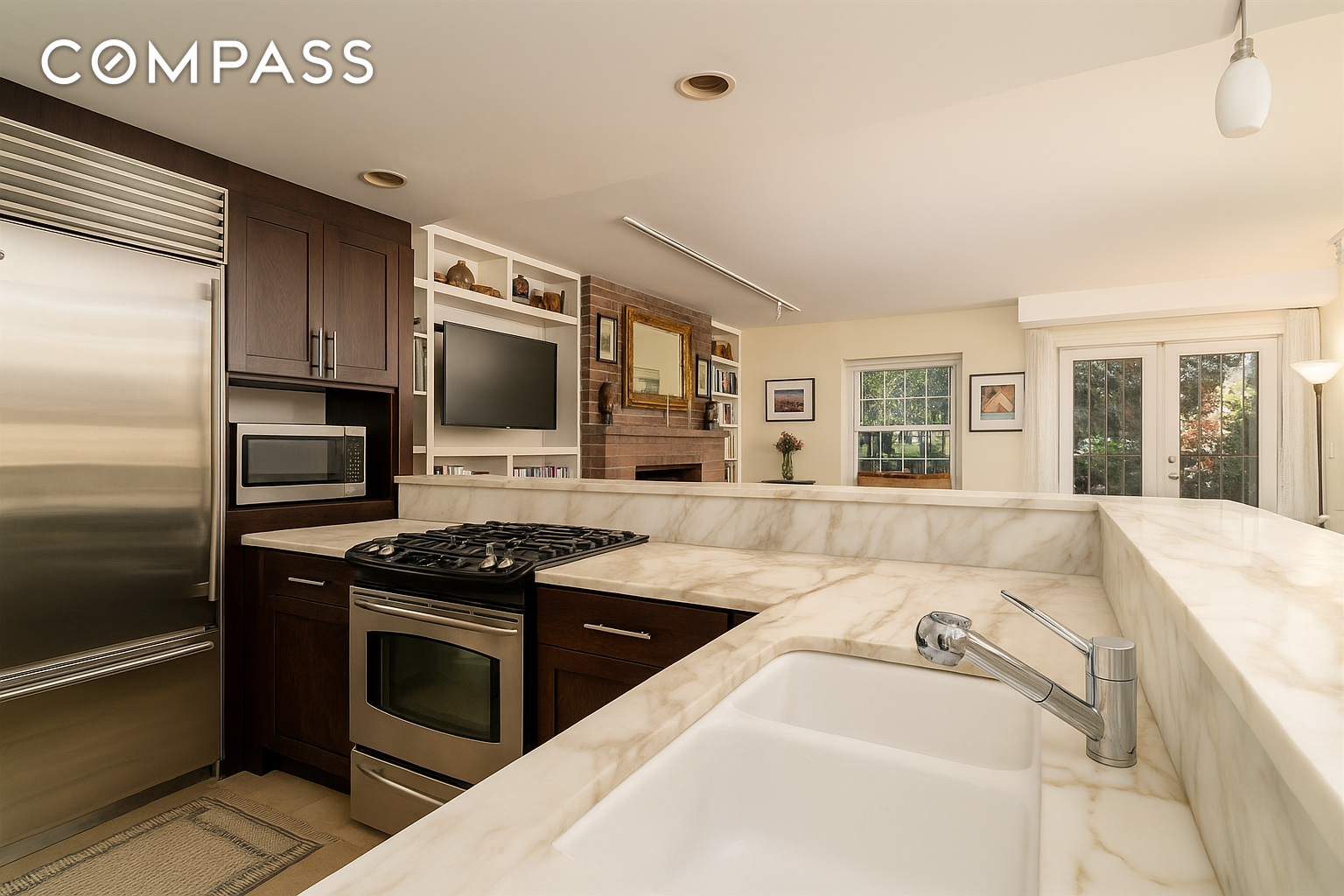 #4 photo, 432 E 85th Street, マンハッタン Upper East Side , NY 10028