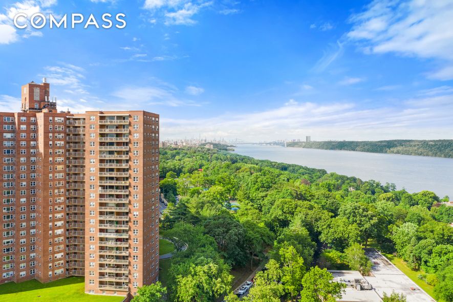 #13 photo, 5700 Arlington Avenue, ブロンクス区 North Riverdale , NY 10471