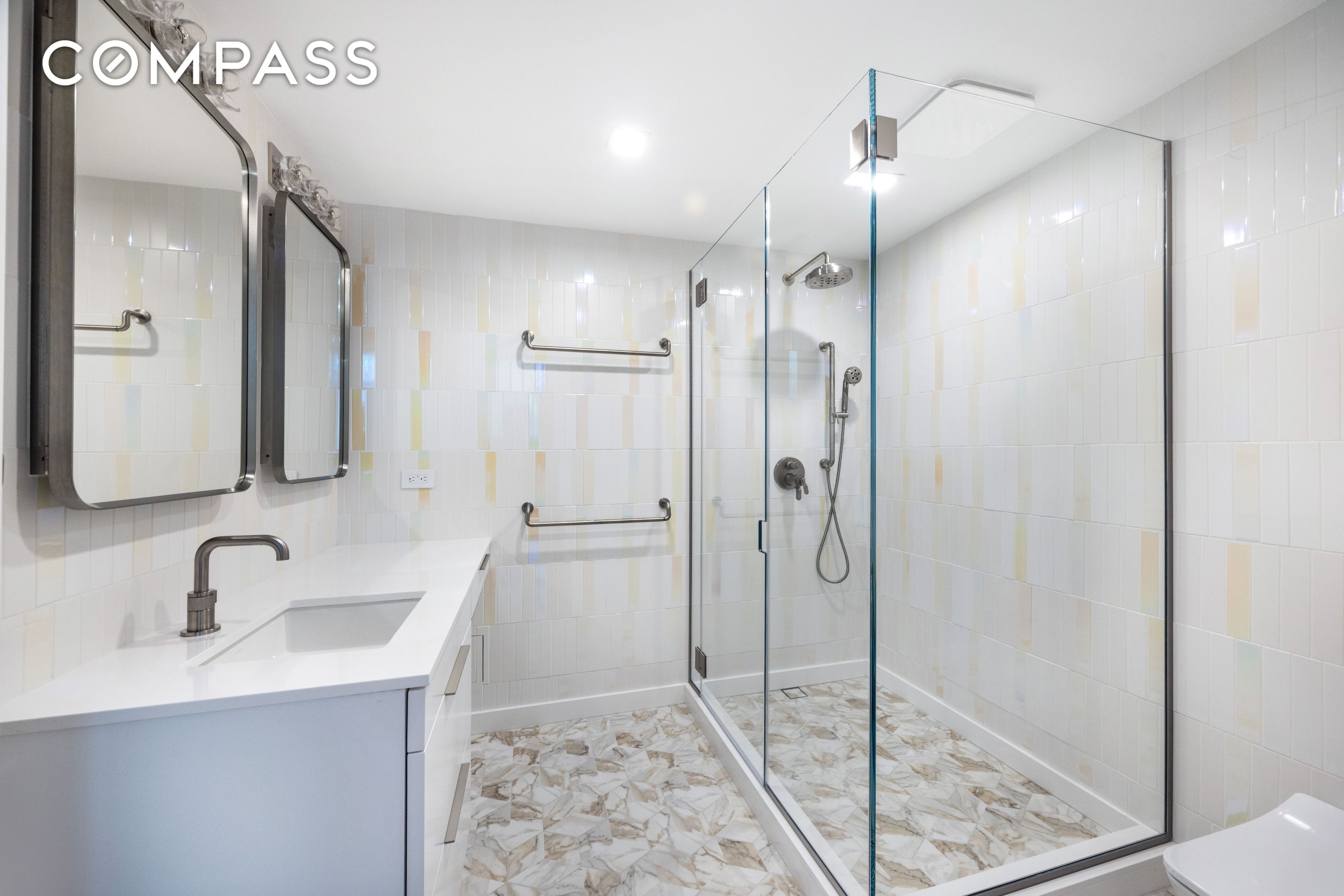 #16 photo, New York City, マンハッタン Battery Park City , NY 10280