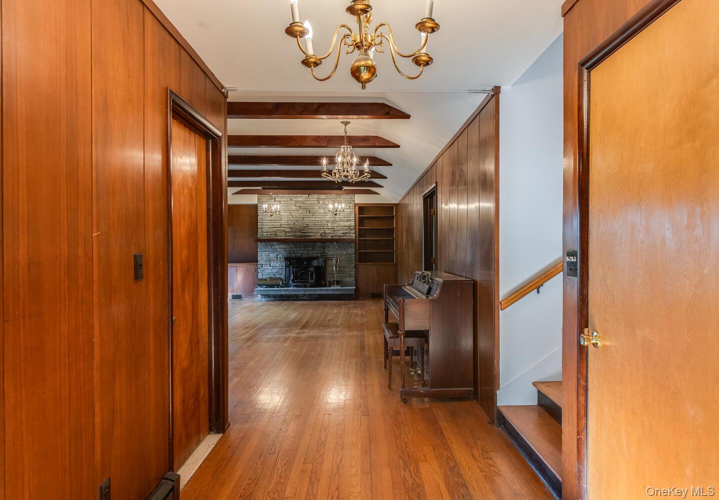 #4 photo, 19 Ridgeview Road, Poughkeepsie , NY 12603