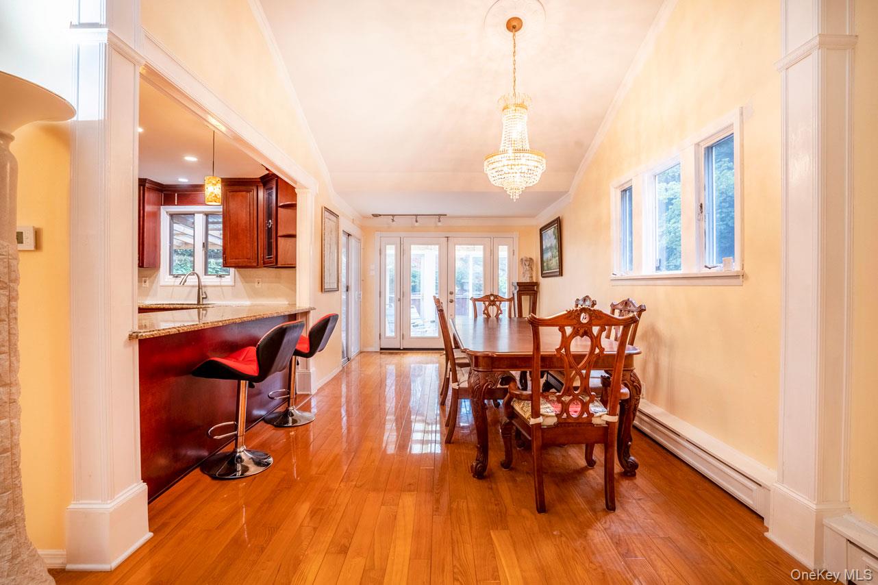 #14 photo, 239 Canterbury Road, White Plains , NY 10607