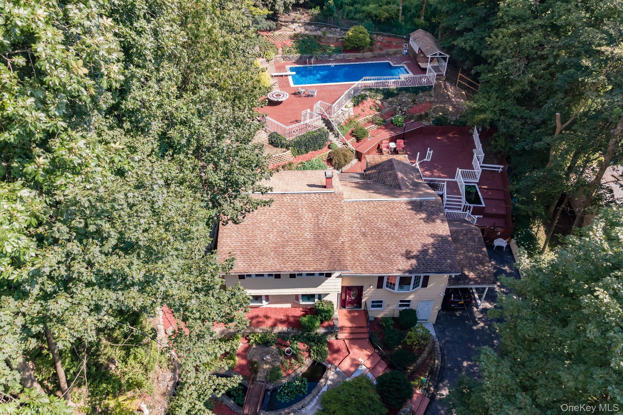 #4 photo, 239 Canterbury Road, White Plains , NY 10607