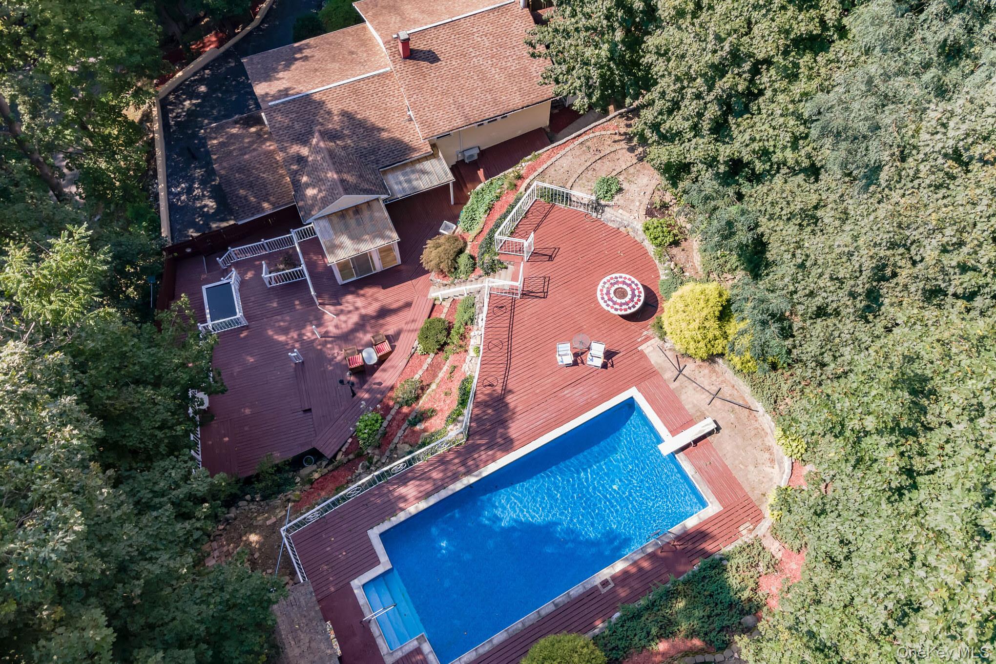 #7 photo, 239 Canterbury Road, White Plains , NY 10607