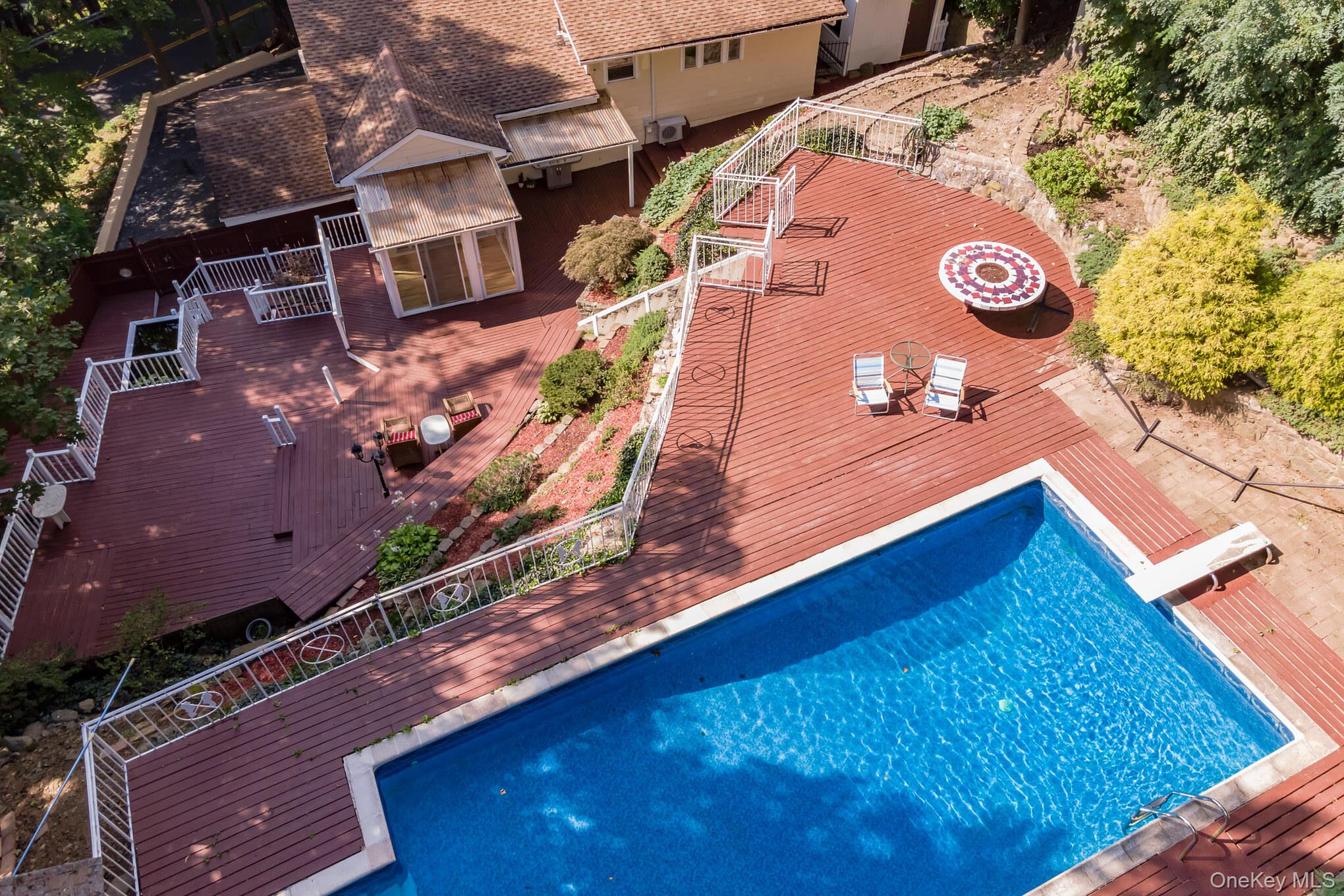 #8 photo, 239 Canterbury Road, White Plains , NY 10607