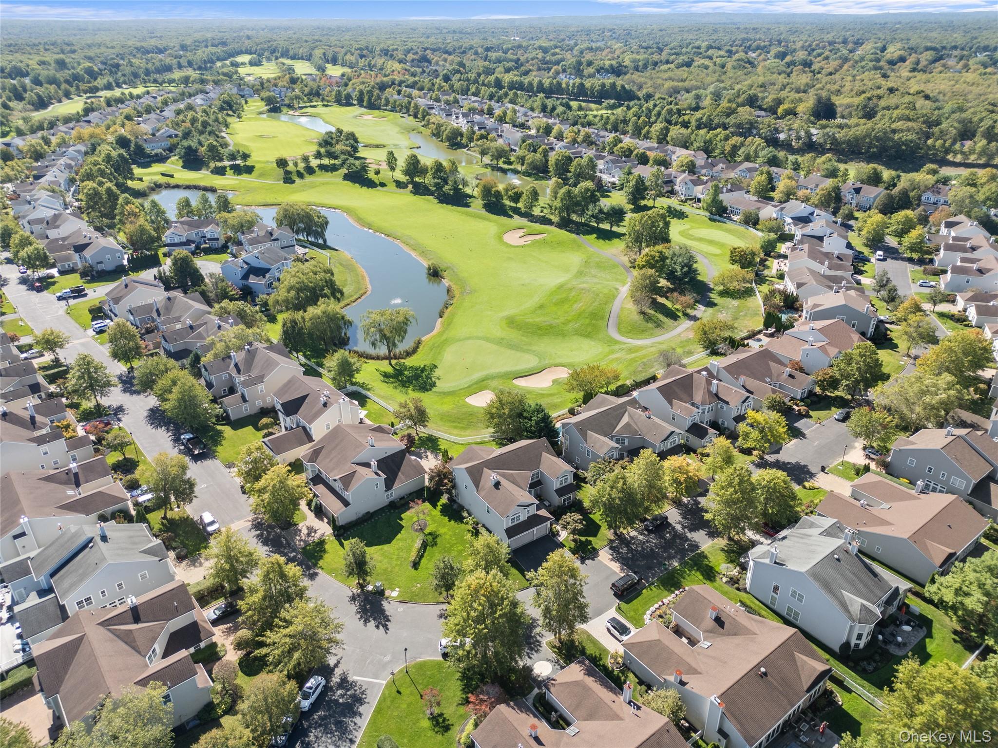 #2 photo, 77 Hamlet Drive, サフォーク郡 Mount Sinai , NY 11766