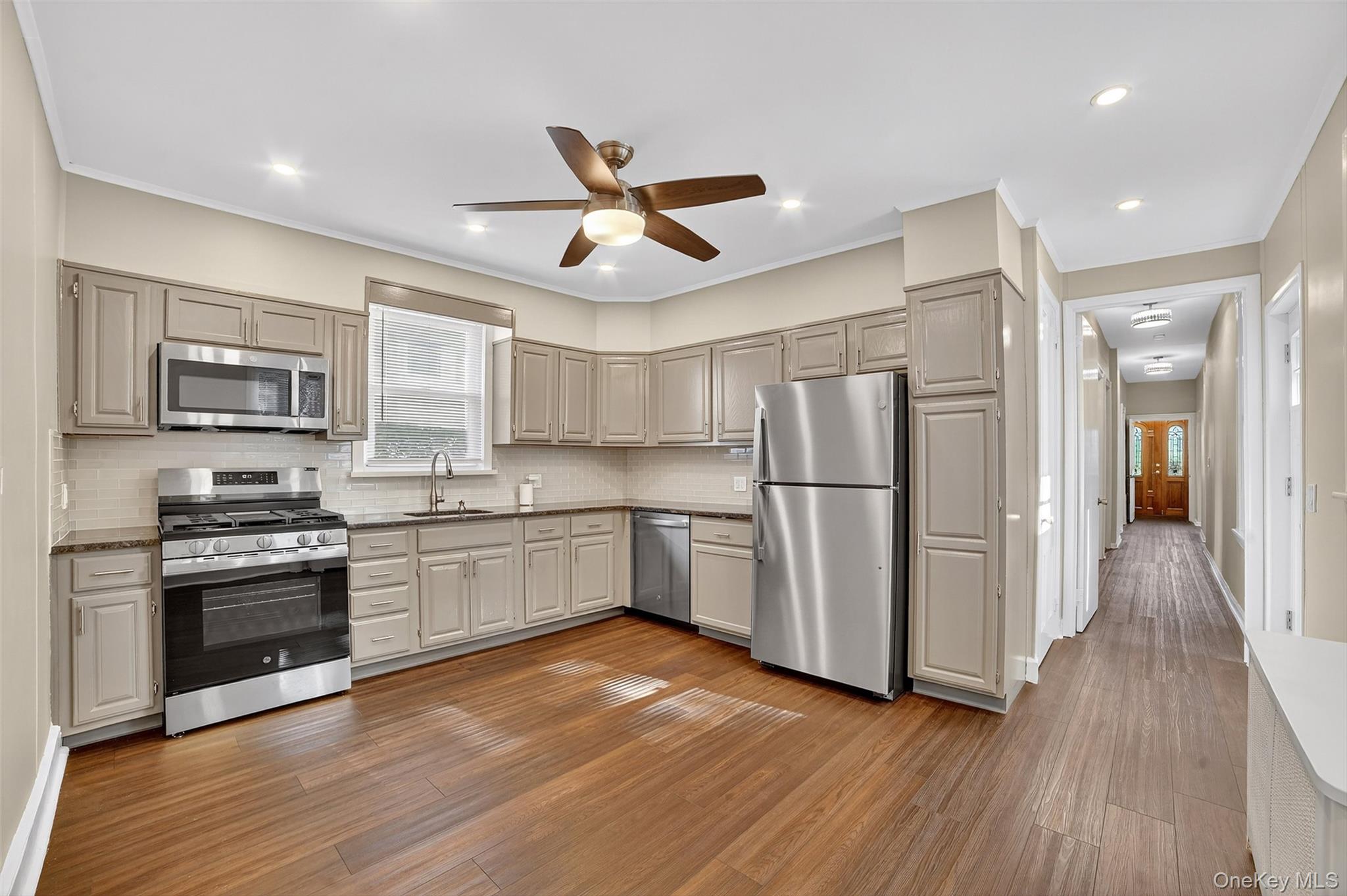 #10 photo, 81 Woodland Avenue, New Rochelle , NY 10805