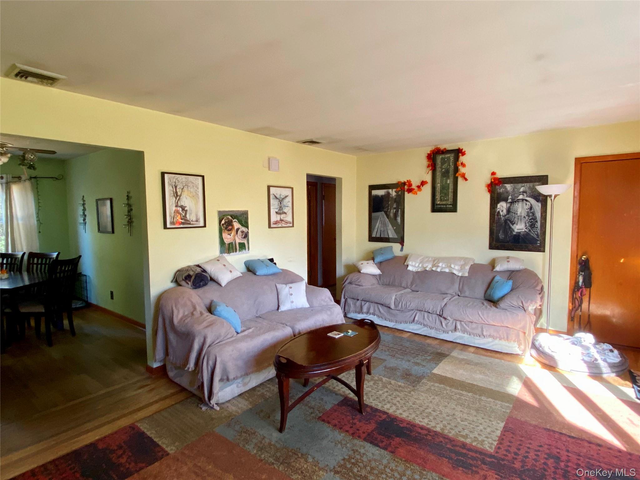 #8 photo, 65 Oak Avenue, Huntington Station , NY 11746