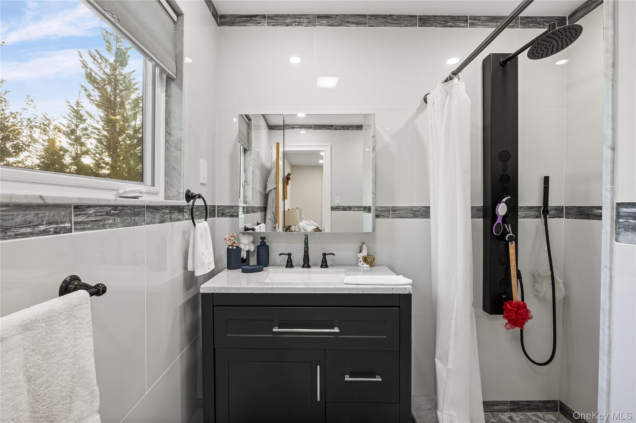 #16 photo, 3012 Mandalay Beach Road, Wantagh , NY 11793