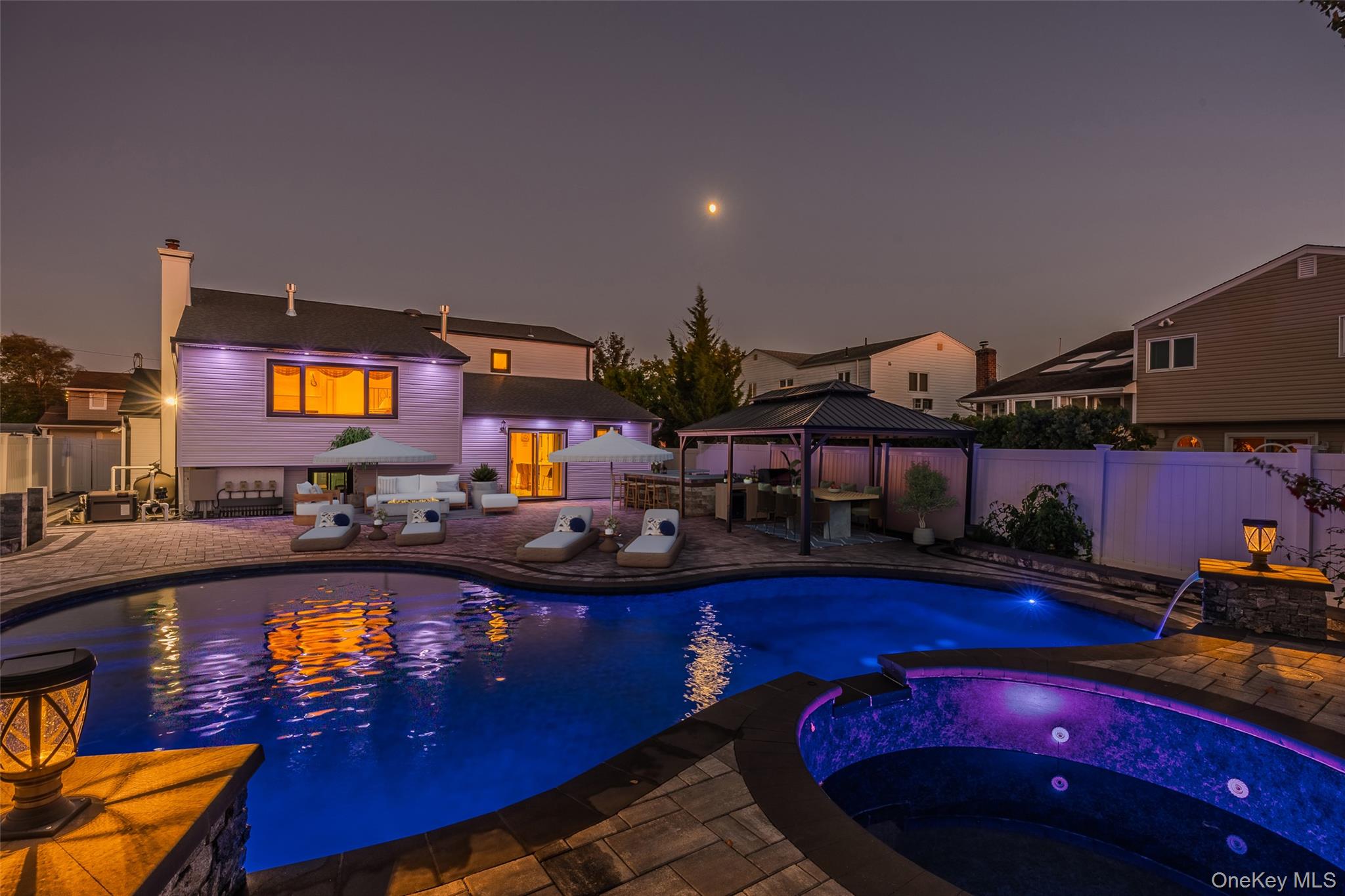 #3 photo, 3012 Mandalay Beach Road, Wantagh , NY 11793