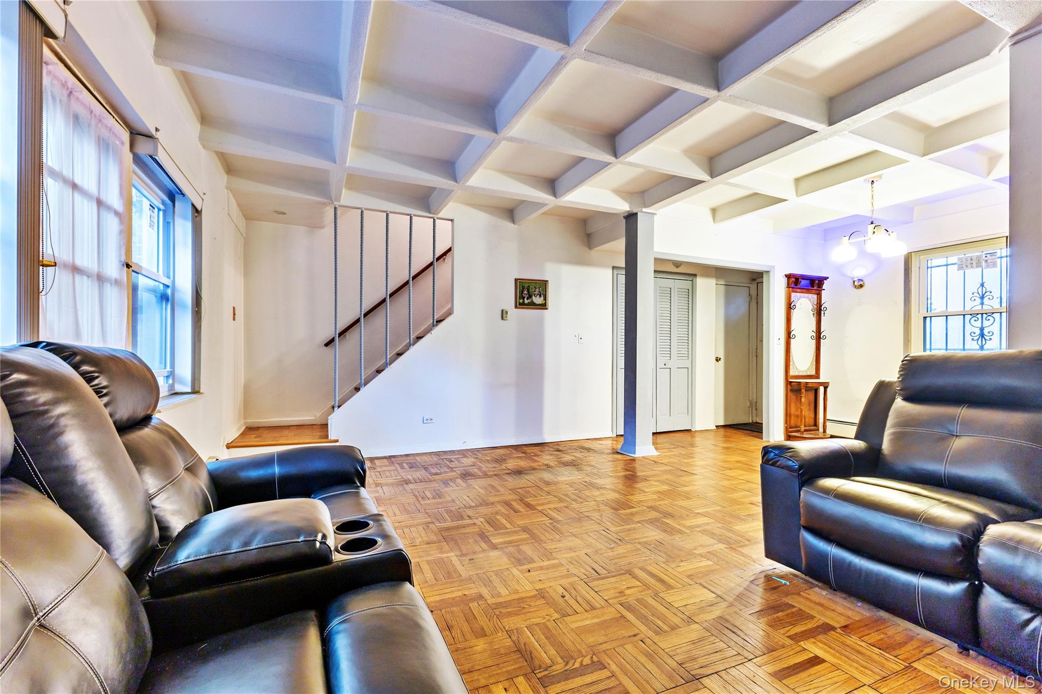 #2 photo, 80-14 150 Street, クイーンズ区 Briarwood , NY 11435