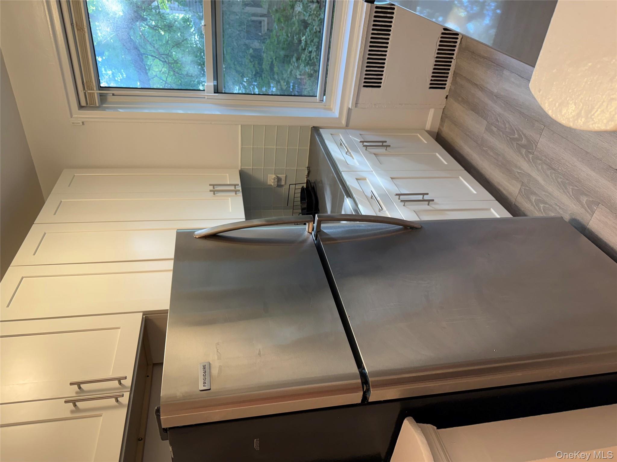 #5 photo, 55 Grand Avenue Avenue, Rockville Centre , NY 11570