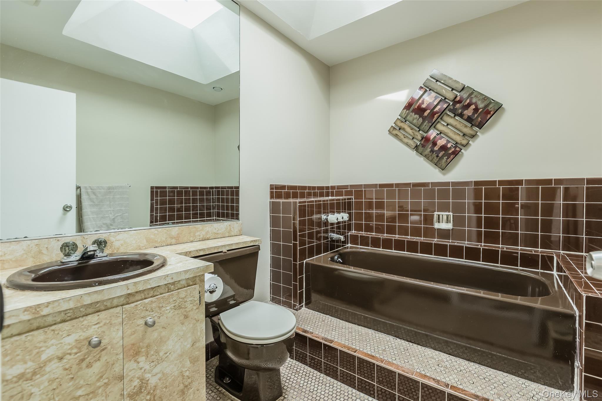 #19 photo, 6 Woodcreek Court, サフォーク郡 Deer Park , NY 11729