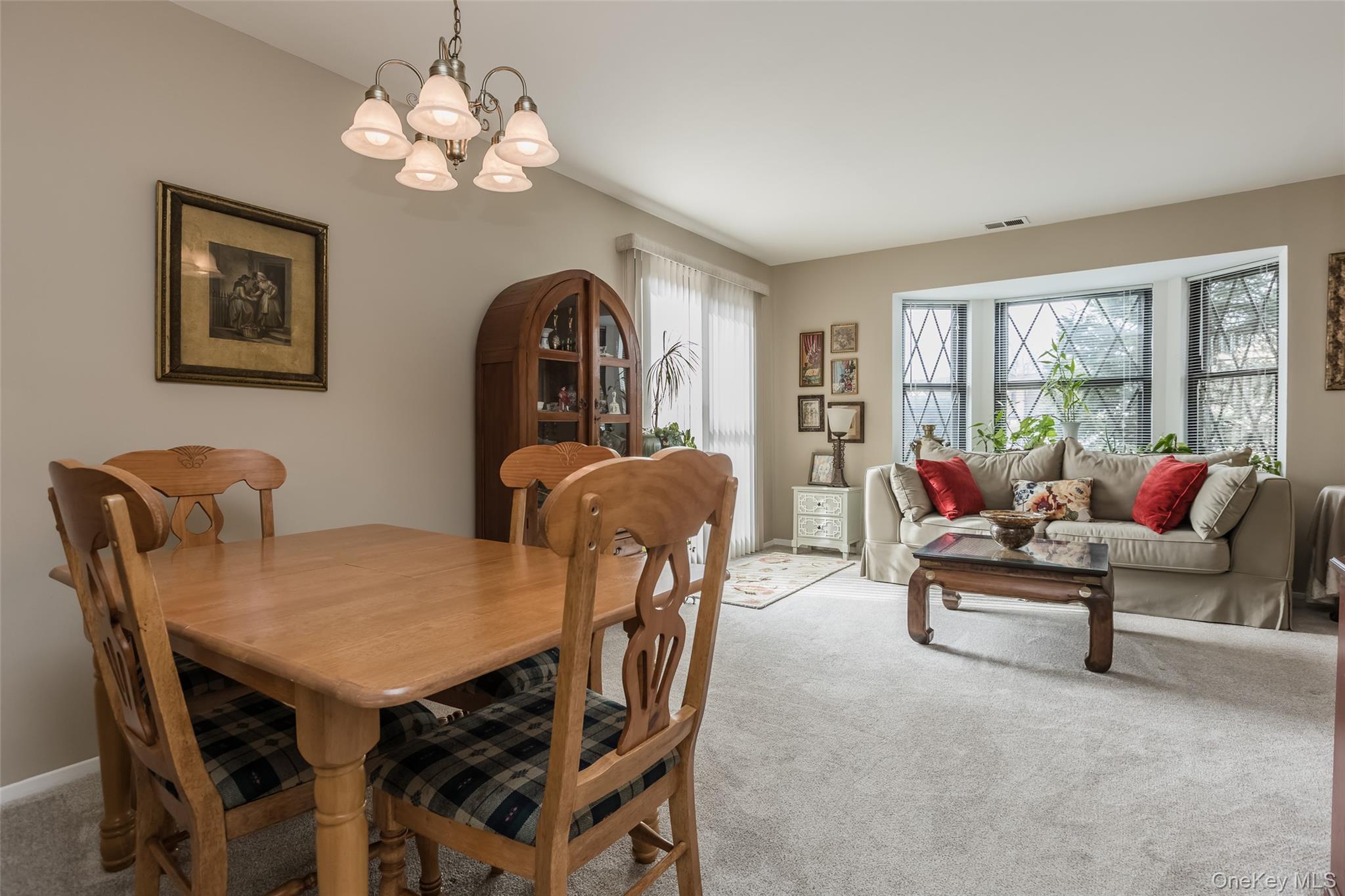 #7 photo, 6 Woodcreek Court, サフォーク郡 Deer Park , NY 11729