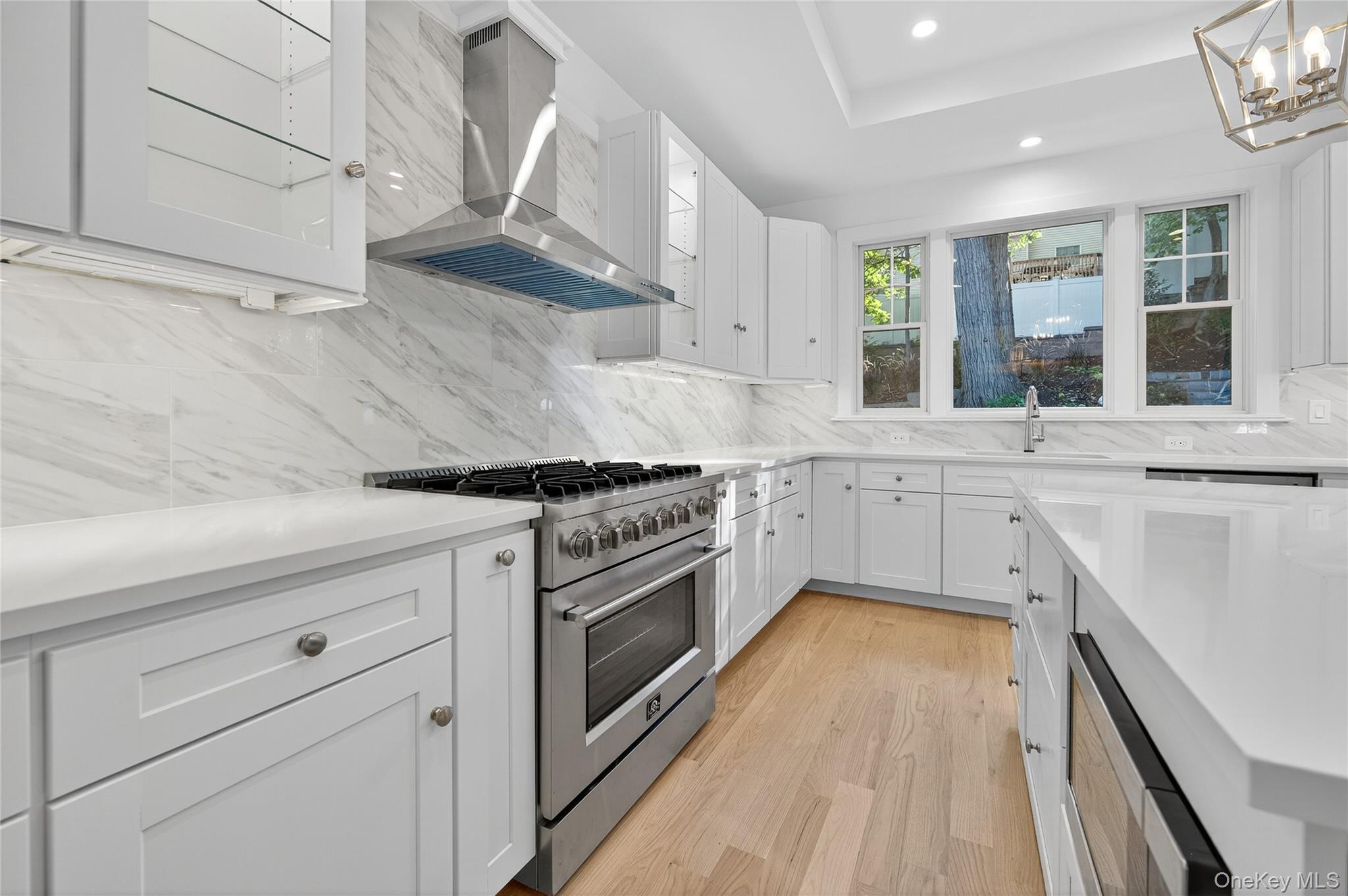 #12 photo, 5 Pepperday Avenue, ناسو Port Washington , NY 11050