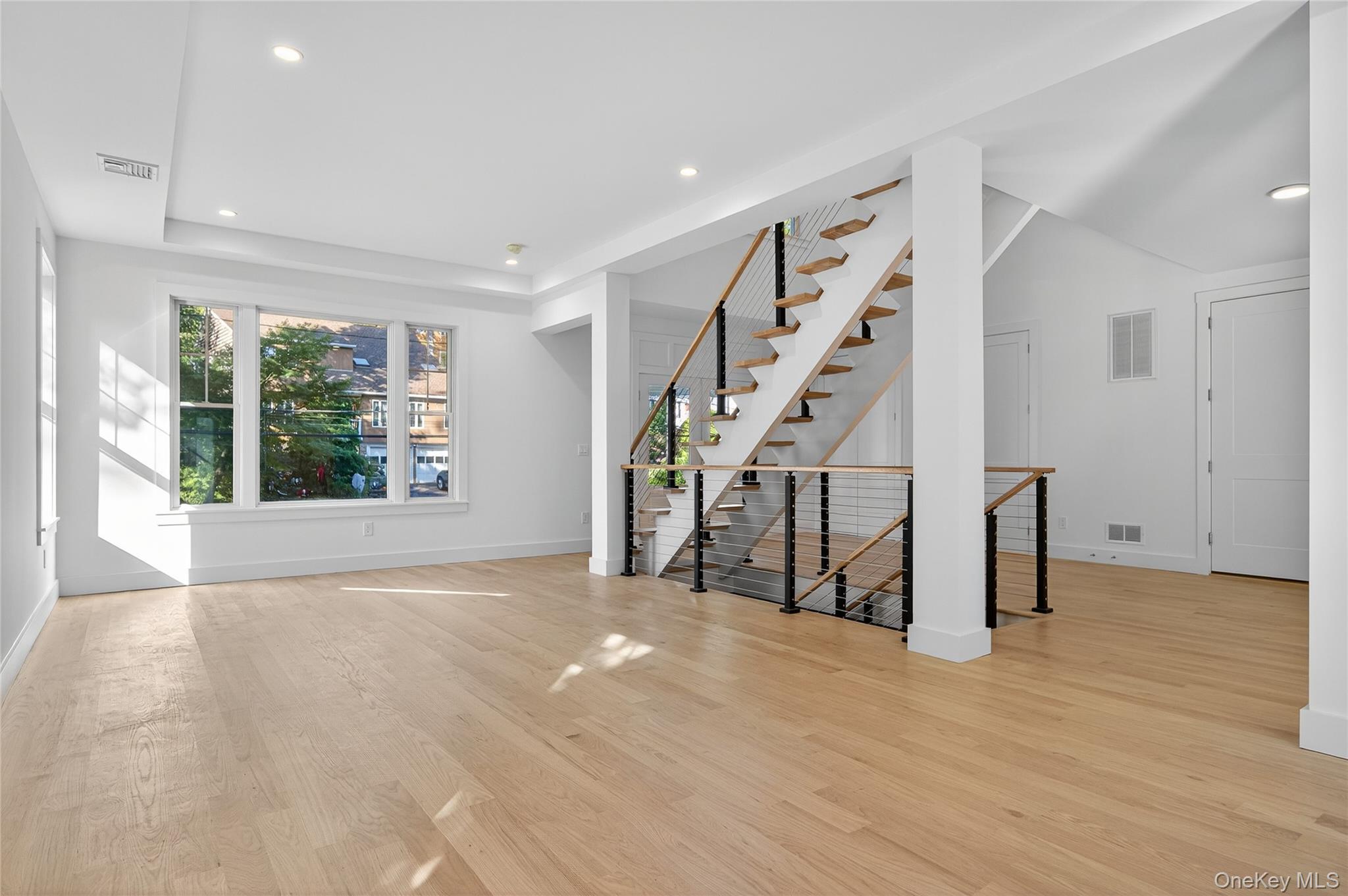 #19 photo, 5 Pepperday Avenue, ناسو Port Washington , NY 11050