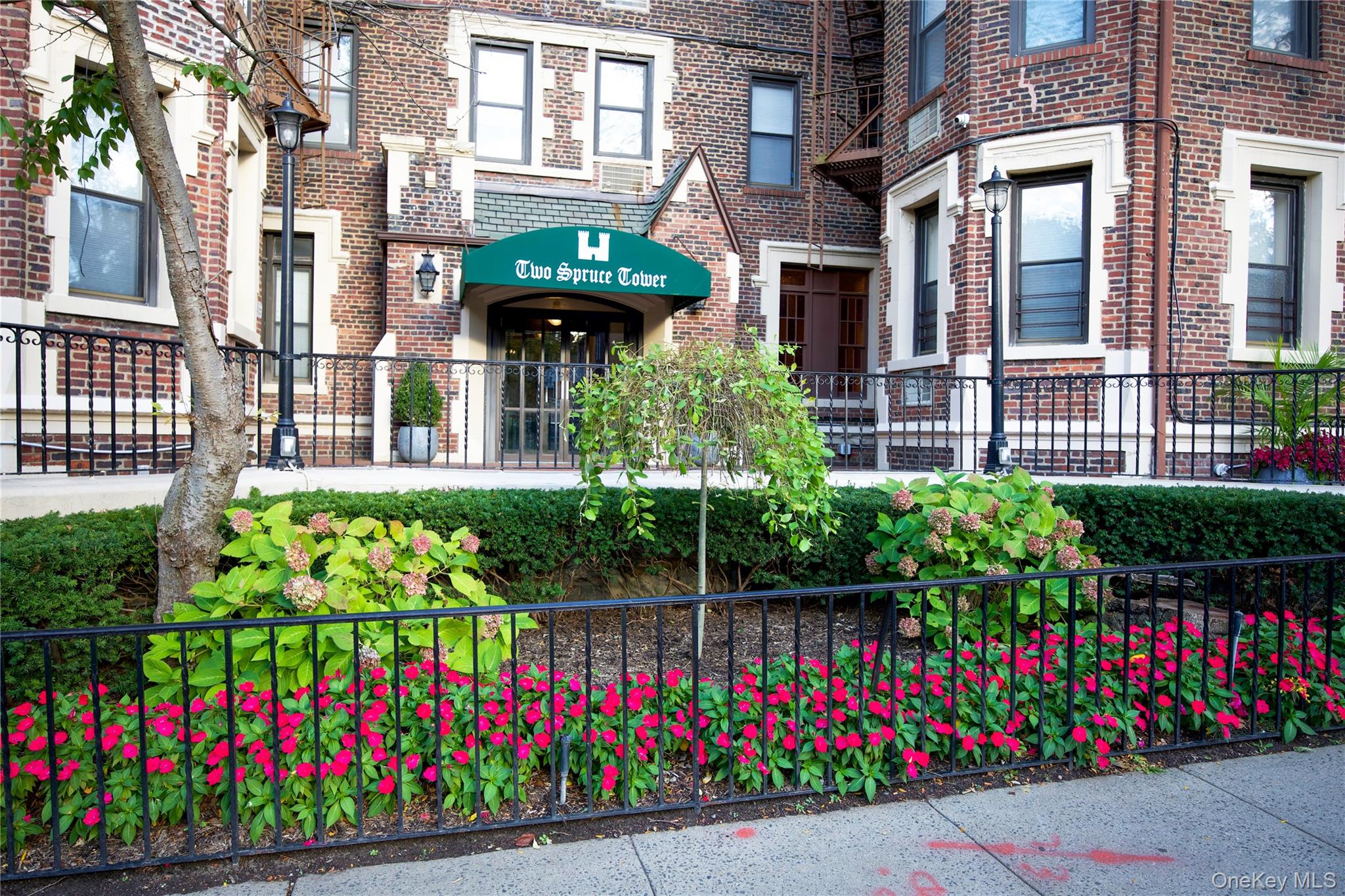 #1 photo, 2 Spruce Street, Great Neck , NY 11021