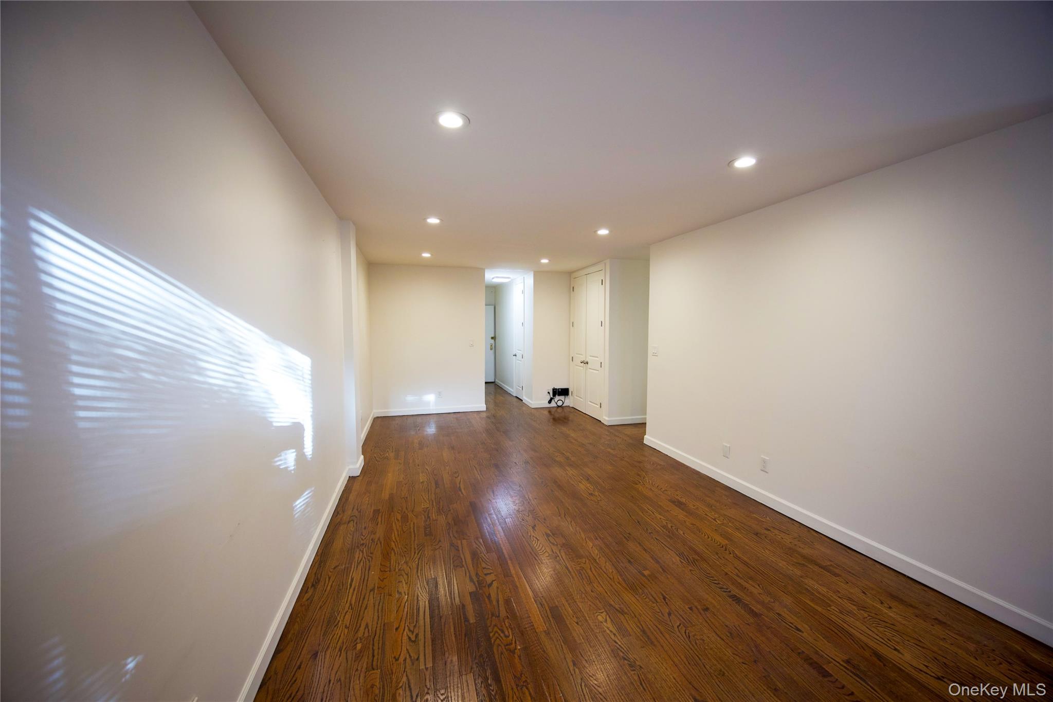 #3 photo, 2 Spruce Street, Great Neck , NY 11021