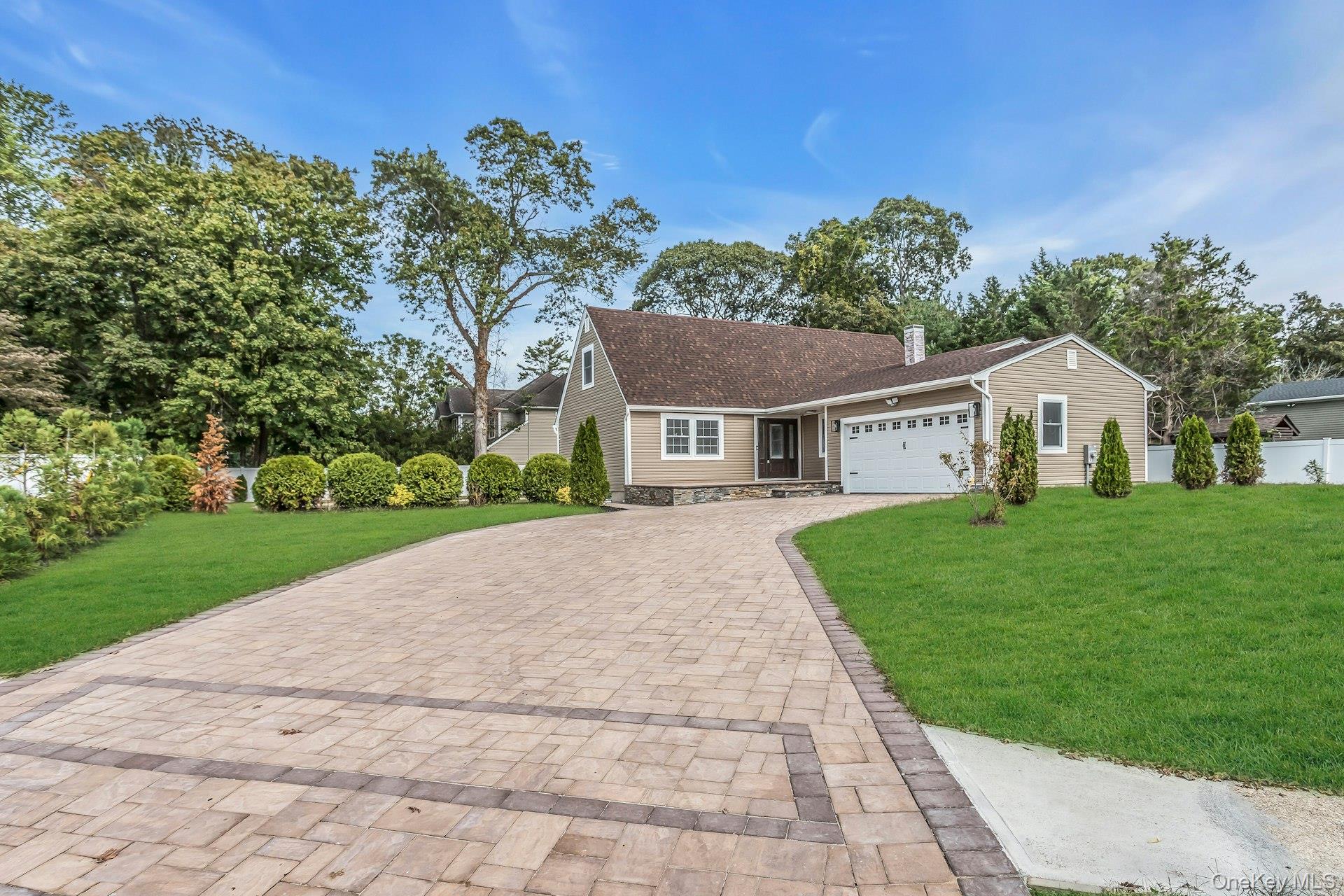 #2 photo, 907 Pearl Street, Bohemia , NY 11716