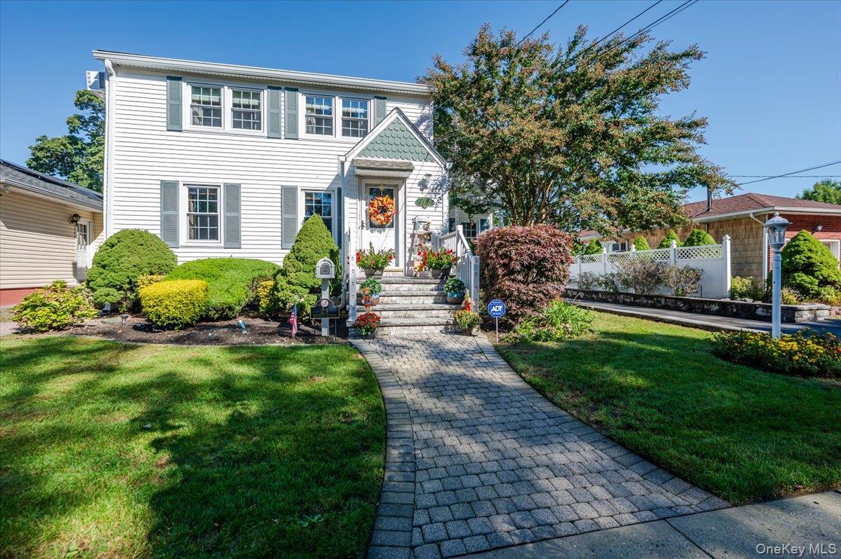 #1 photo, 23 Arthur Avenue, ナッソー郡 Bethpage , NY 11714