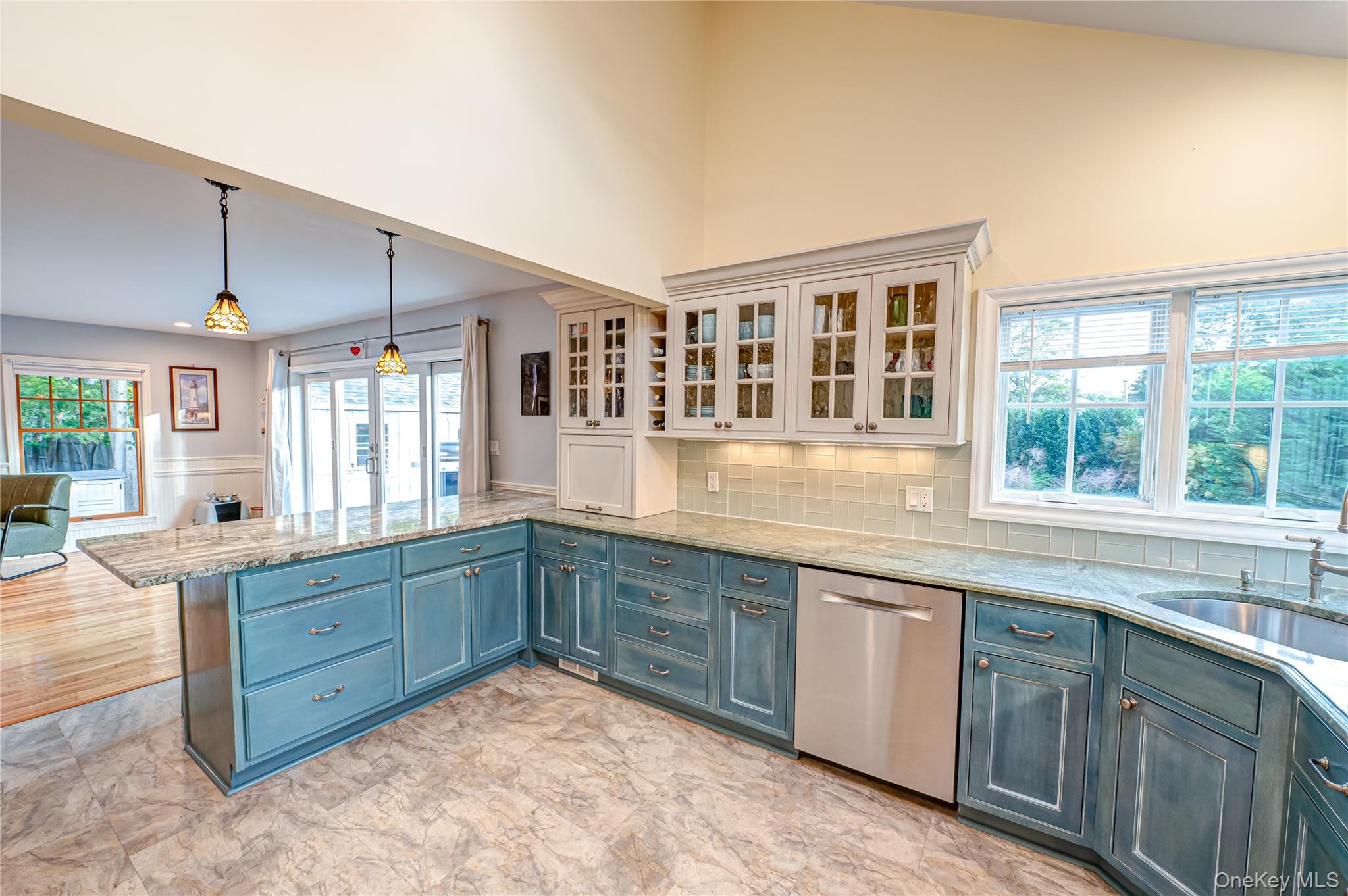 #12 photo, 190 Academy Street, Bayport , NY 11705