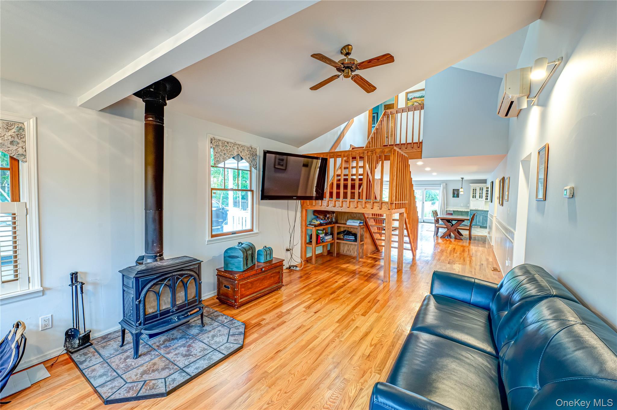 #17 photo, 190 Academy Street, Bayport , NY 11705