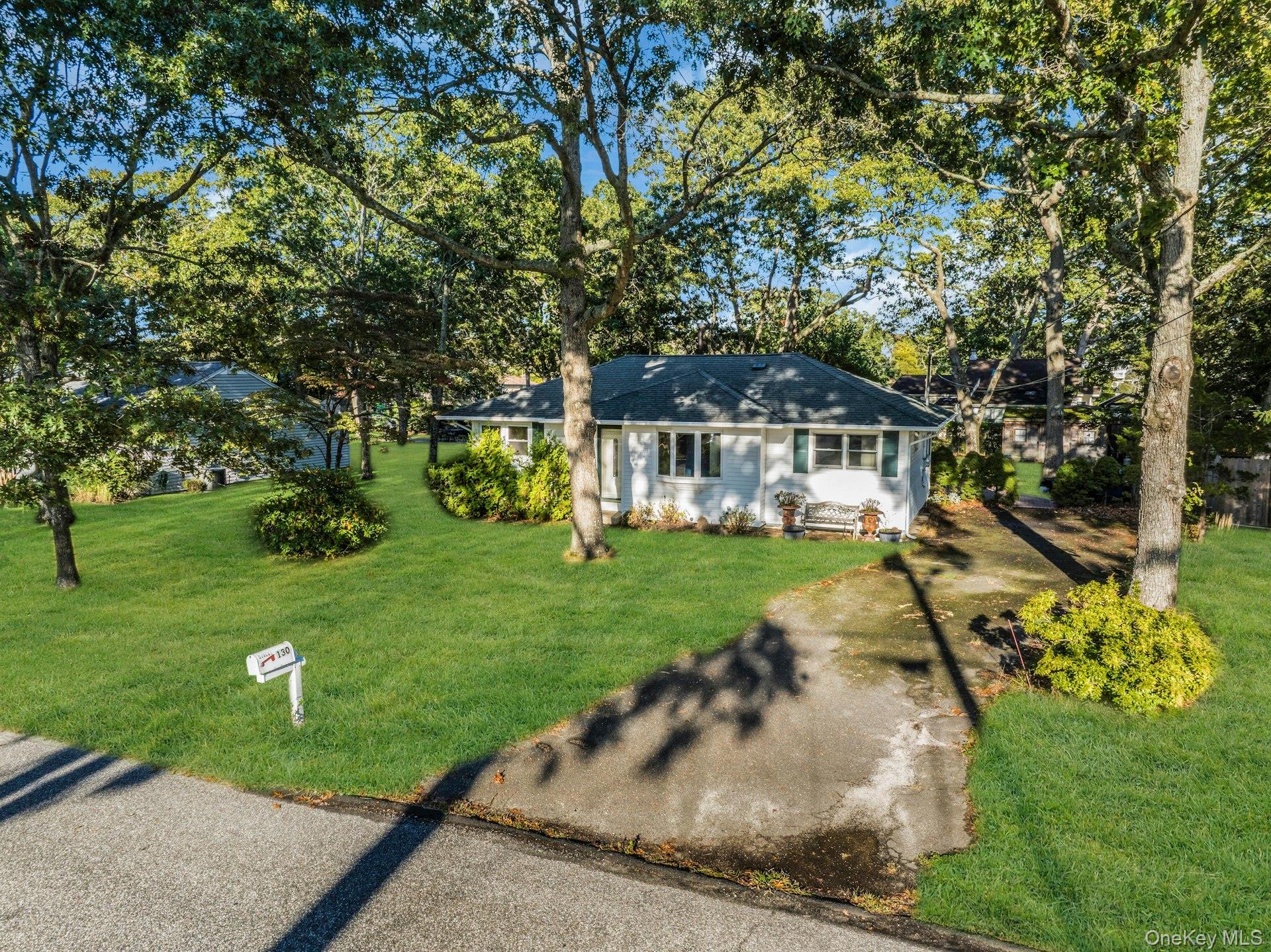 #18 photo, 130 Sylvan Avenue, サフォーク郡 Flanders , NY 11901