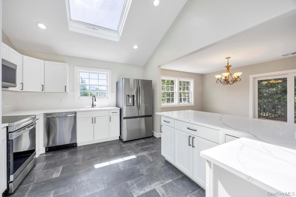 #12 photo, 2 Pearl Place, Greenlawn , NY 11740