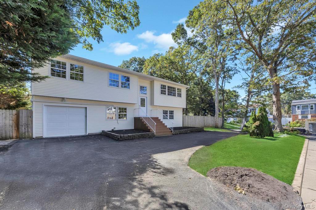 #2 photo, 2 Pearl Place, Greenlawn , NY 11740