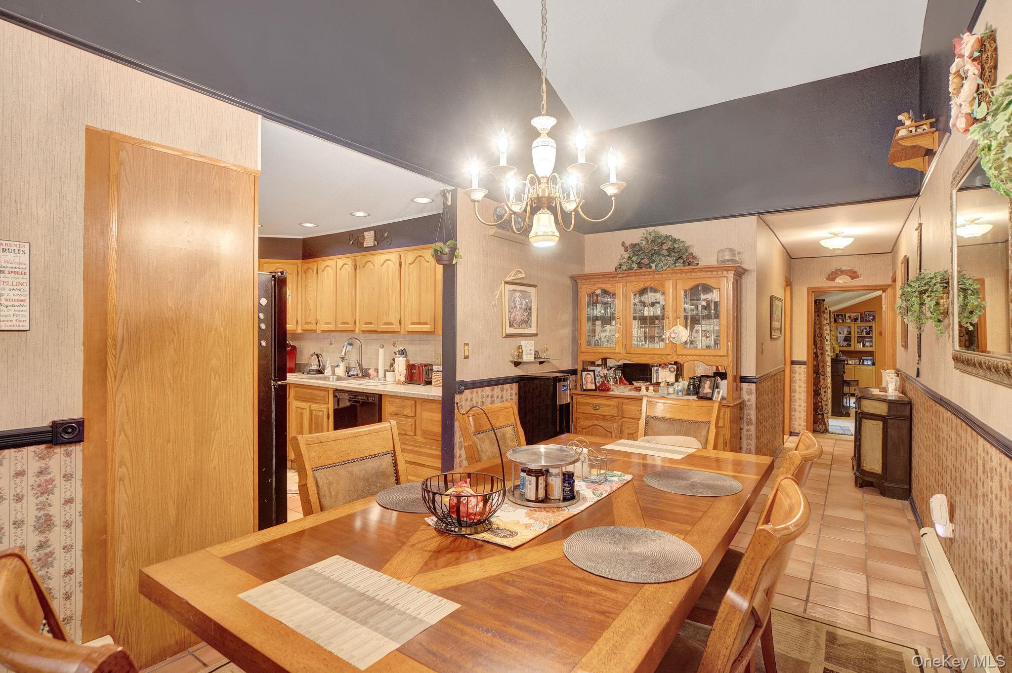 #13 photo, 179 Swan Lane, ナッソー郡 Levittown , NY 11756