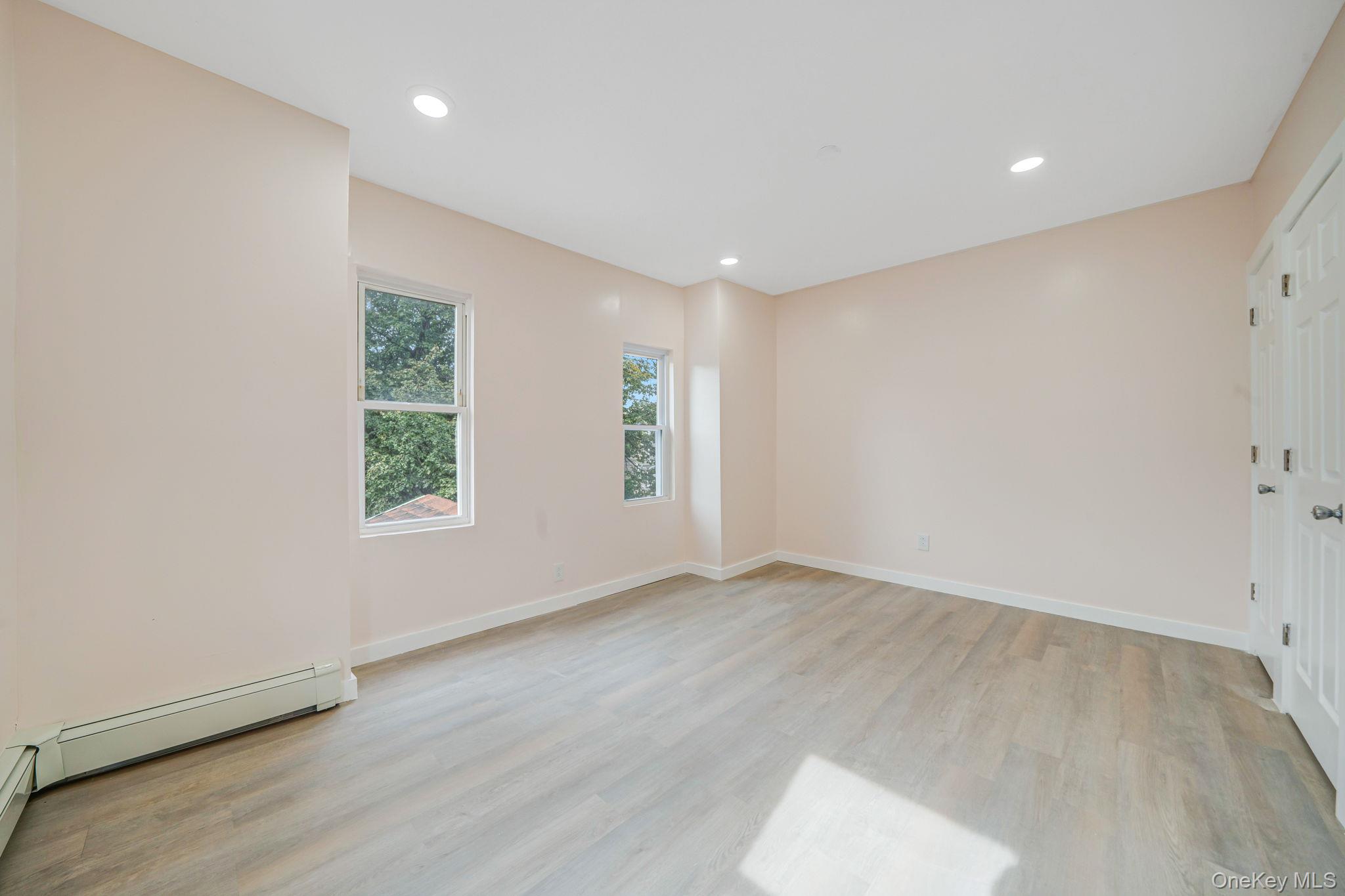 #8 photo, 10131 116th Street, クイーンズ区 Richmond Hill S. , NY 11419