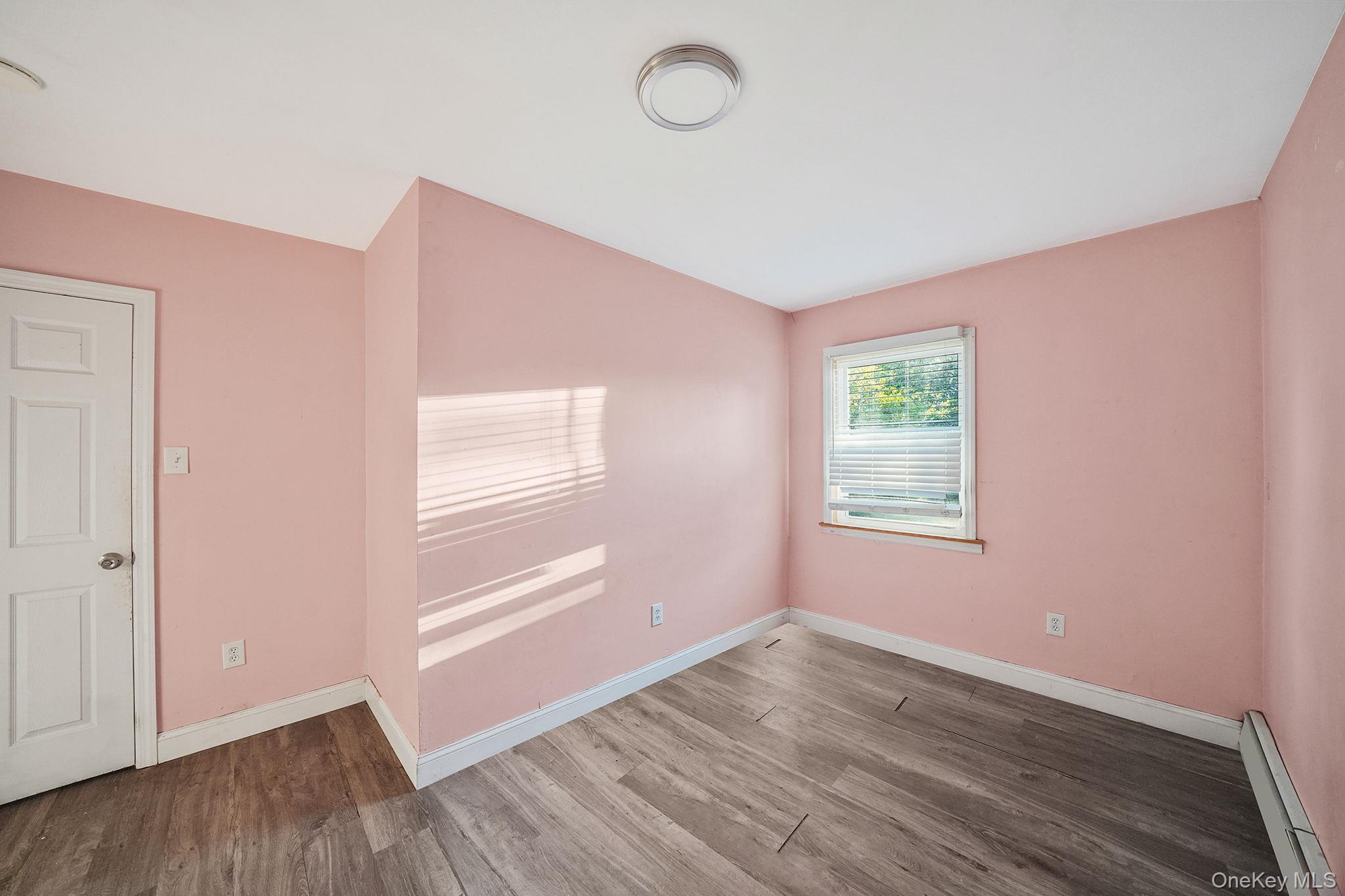 #12 photo, 110 2nd Avenue, Bay Shore , NY 11706