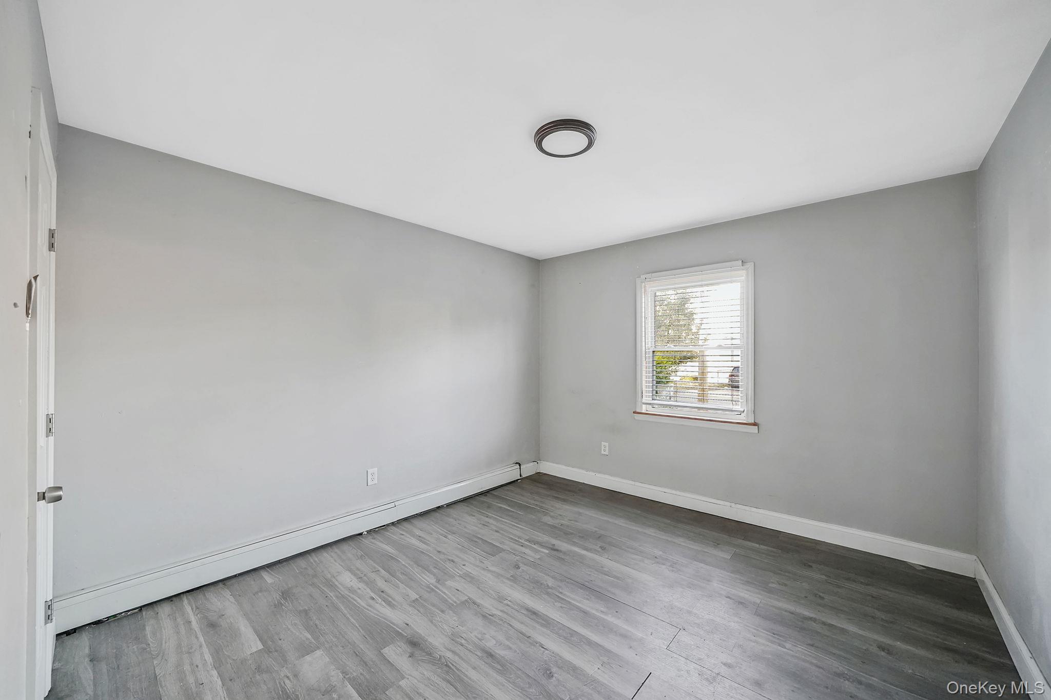 #16 photo, 110 2nd Avenue, Bay Shore , NY 11706