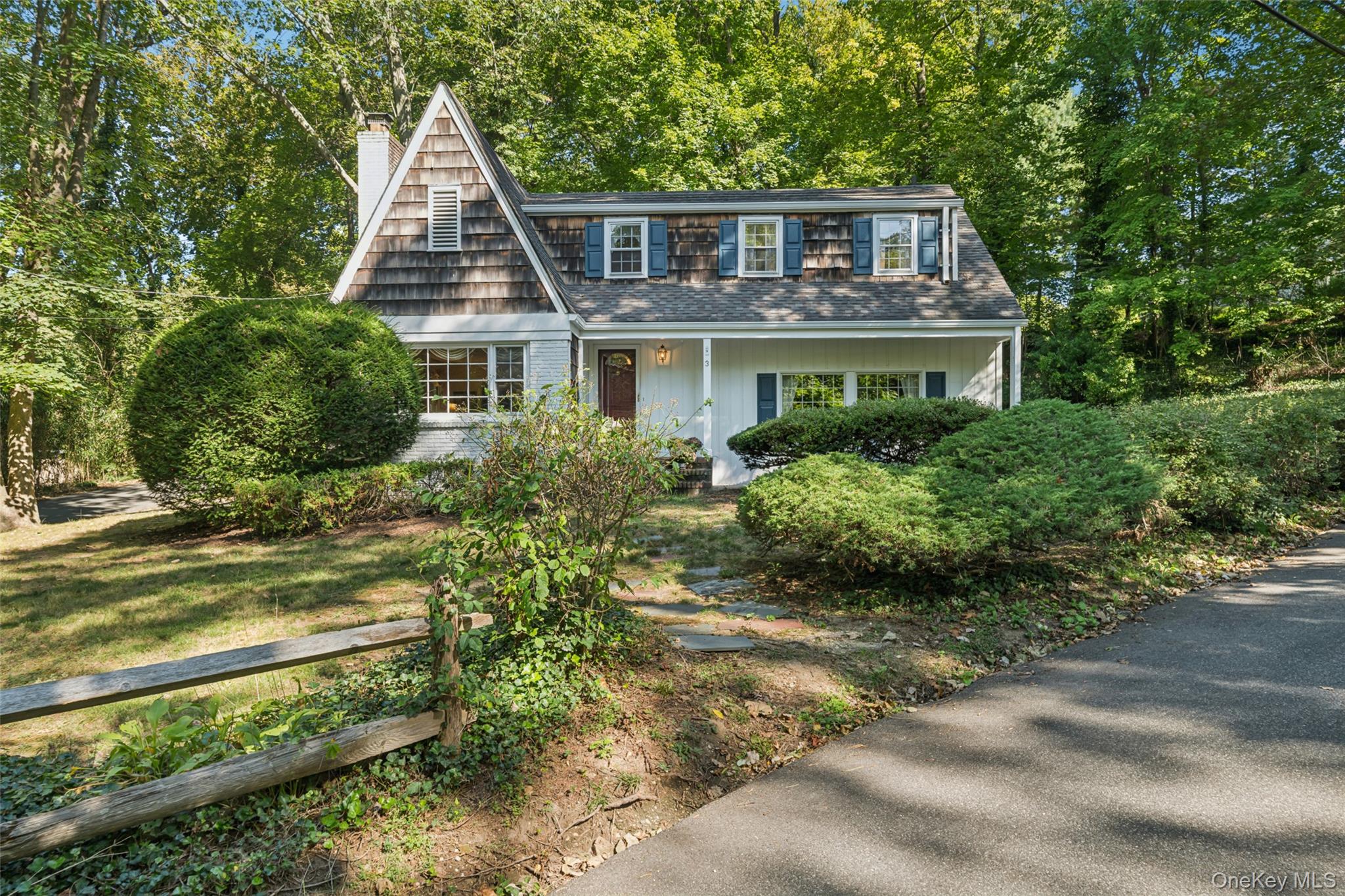 #1 photo, 3 Soundview Drive, Huntington , NY 11743