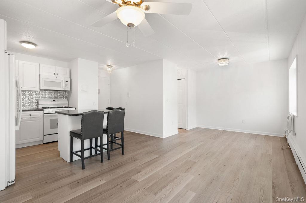 #9 photo, 666 Pelham Road, New Rochelle , NY 10805