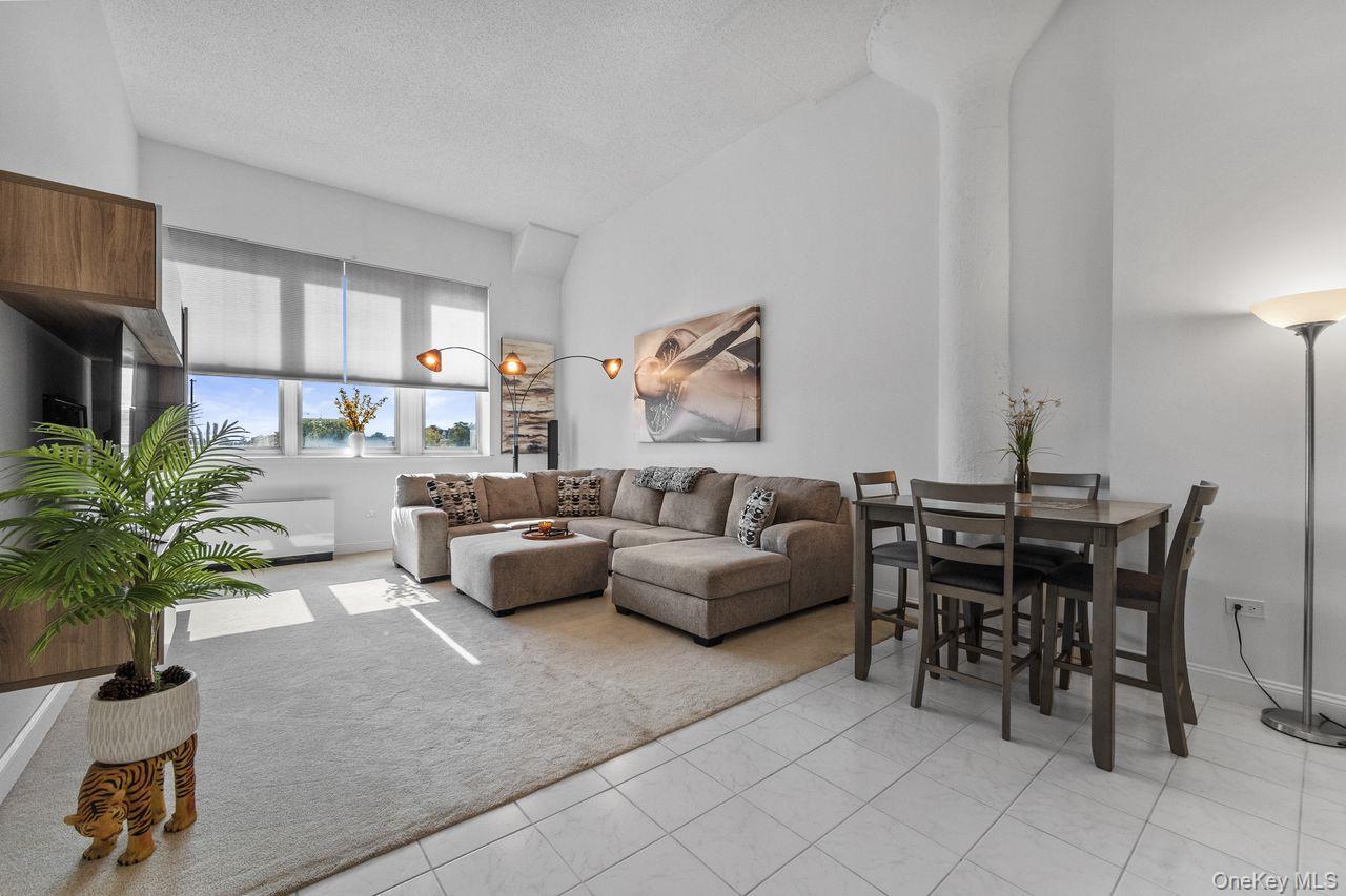 #1 photo, 1 Landmark Square, 纽约州 Port Chester , NY 10573