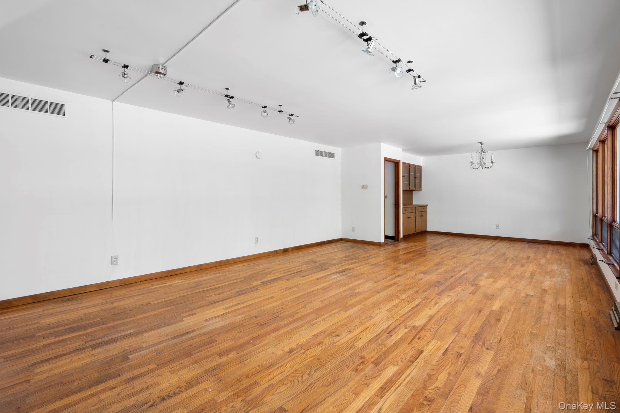 #20 photo, 37 Cathy Road, Poughkeepsie , NY 12603