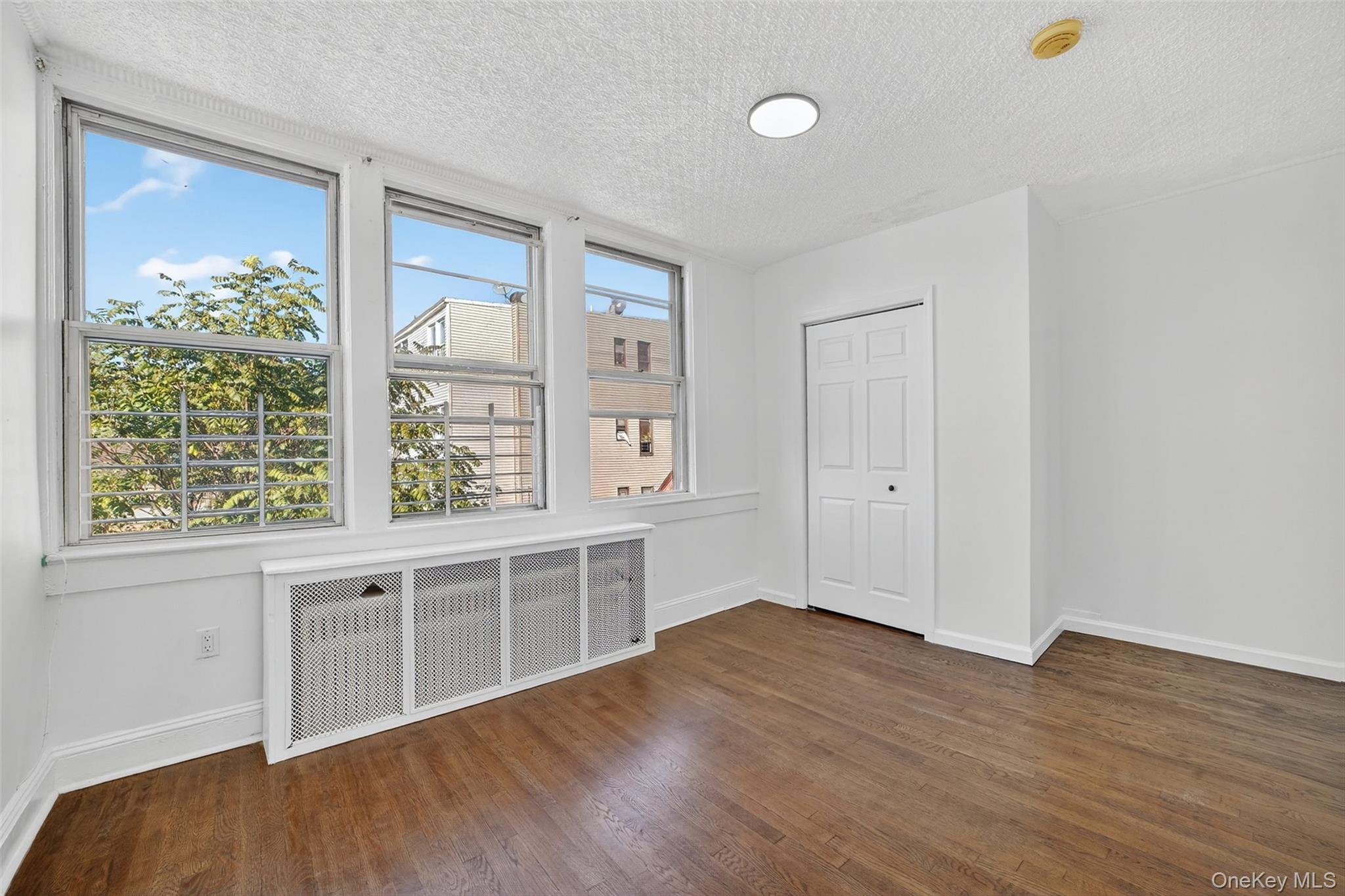 #3 photo, 59 Park Hill Avenue, Yonkers , NY 10701