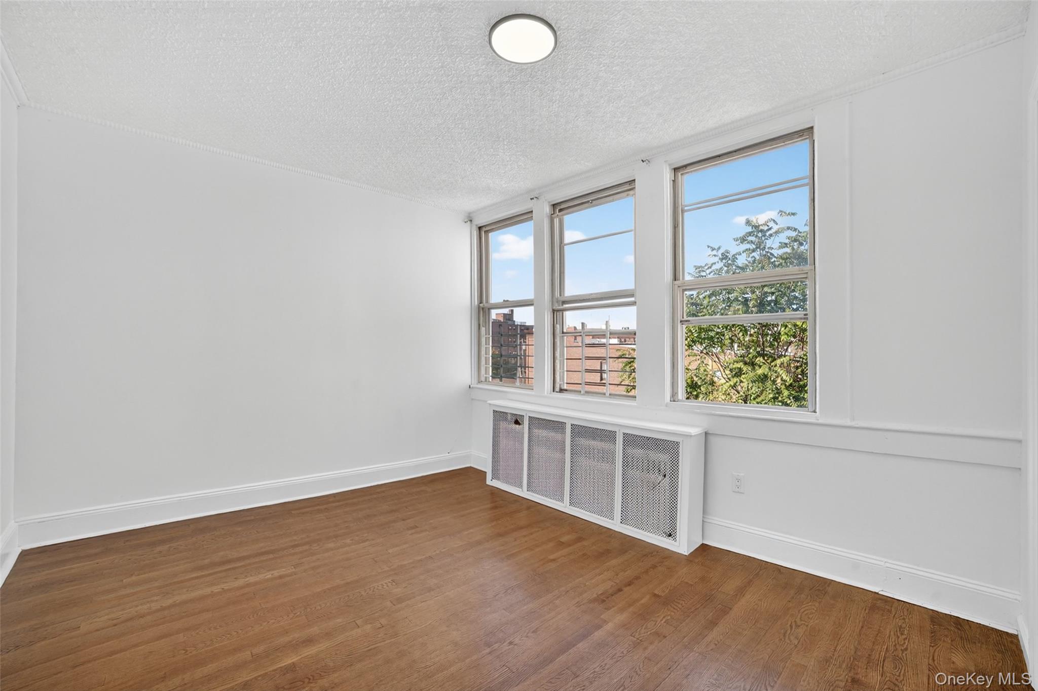 #4 photo, 59 Park Hill Avenue, Yonkers , NY 10701