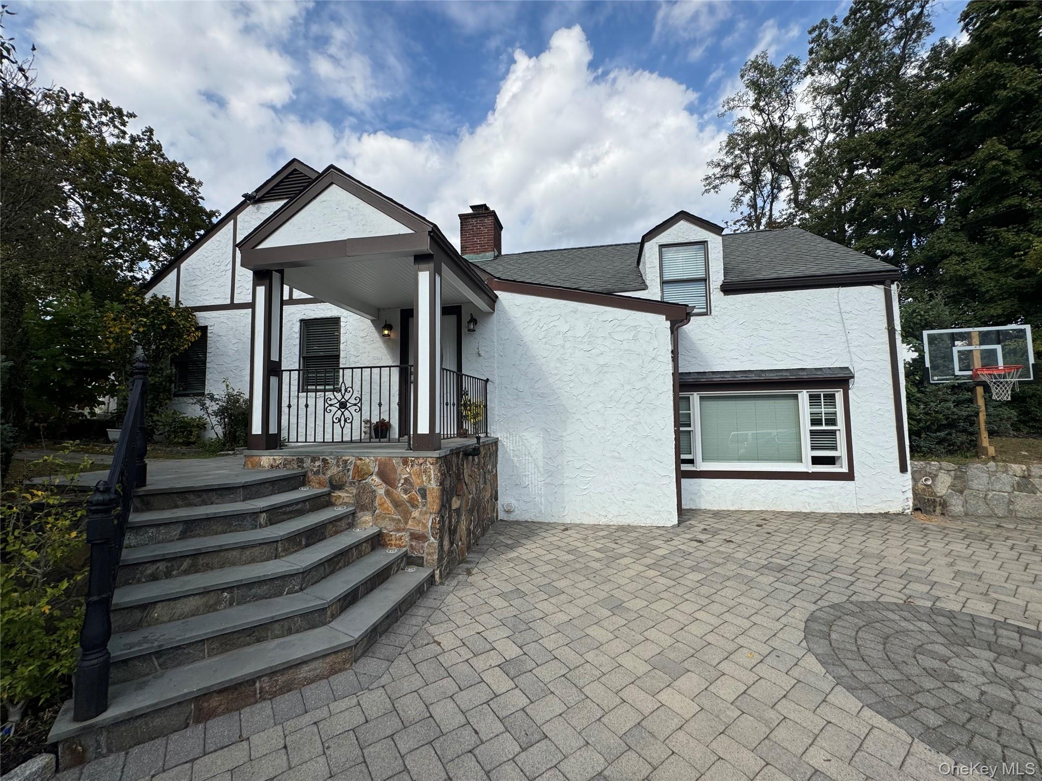 #2 photo, 20 E Annadale Street, Armonk , NY 10504