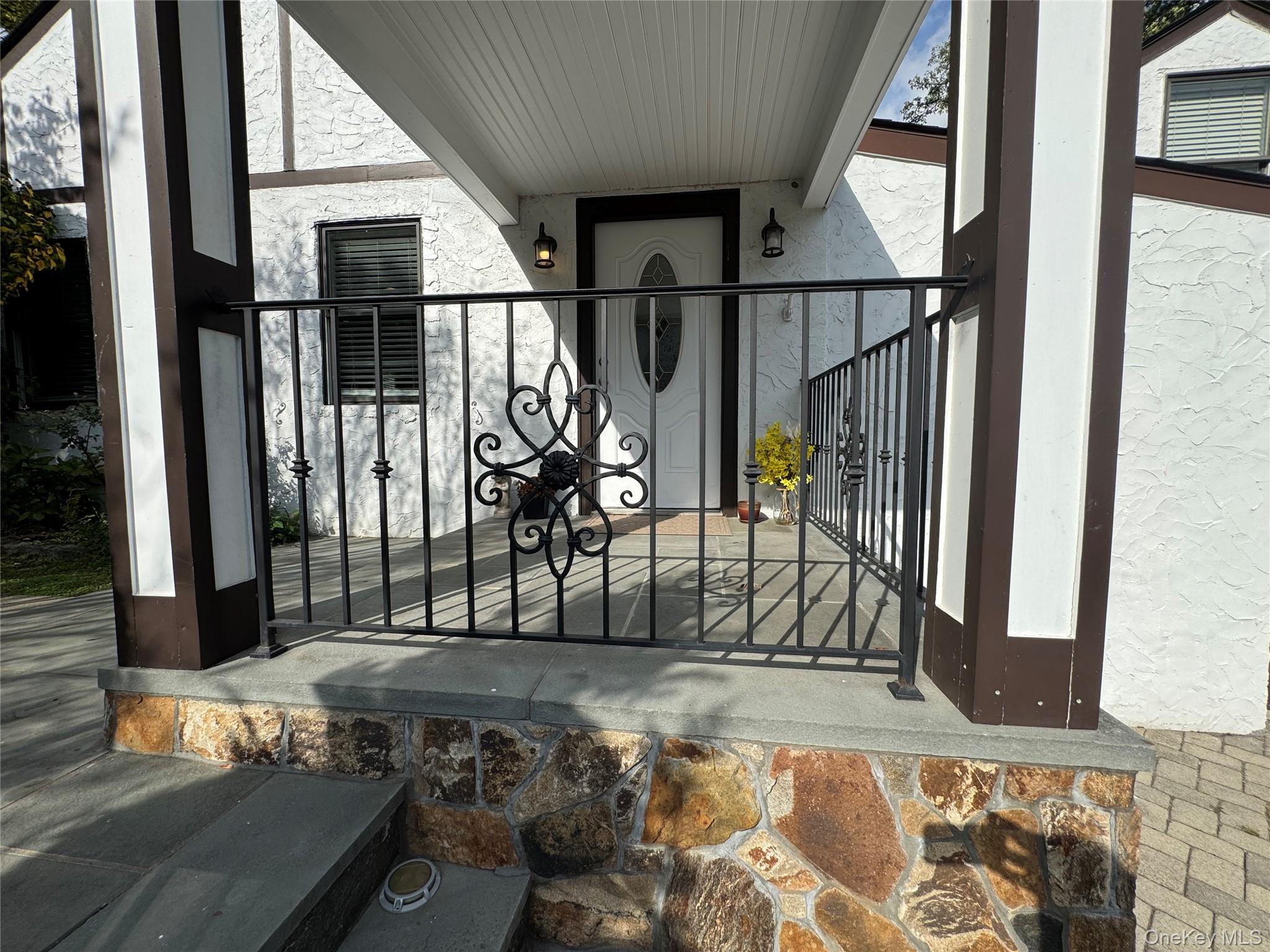 #4 photo, 20 E Annadale Street, Armonk , NY 10504