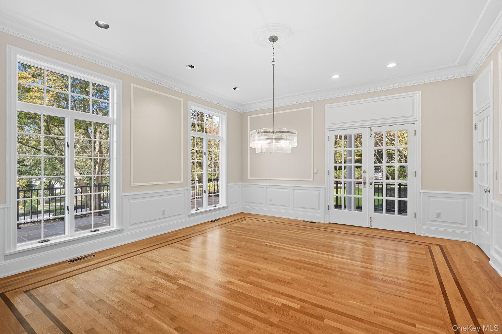 #15 photo, 10 Cooper Road, Scarsdale , NY 10583