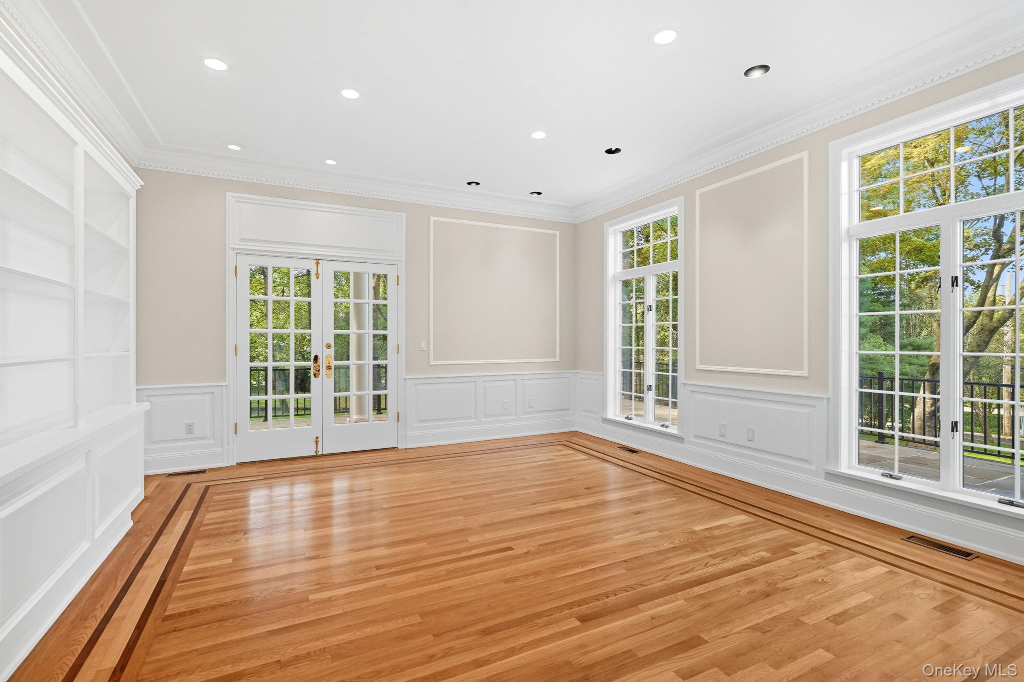 #17 photo, 10 Cooper Road, Scarsdale , NY 10583