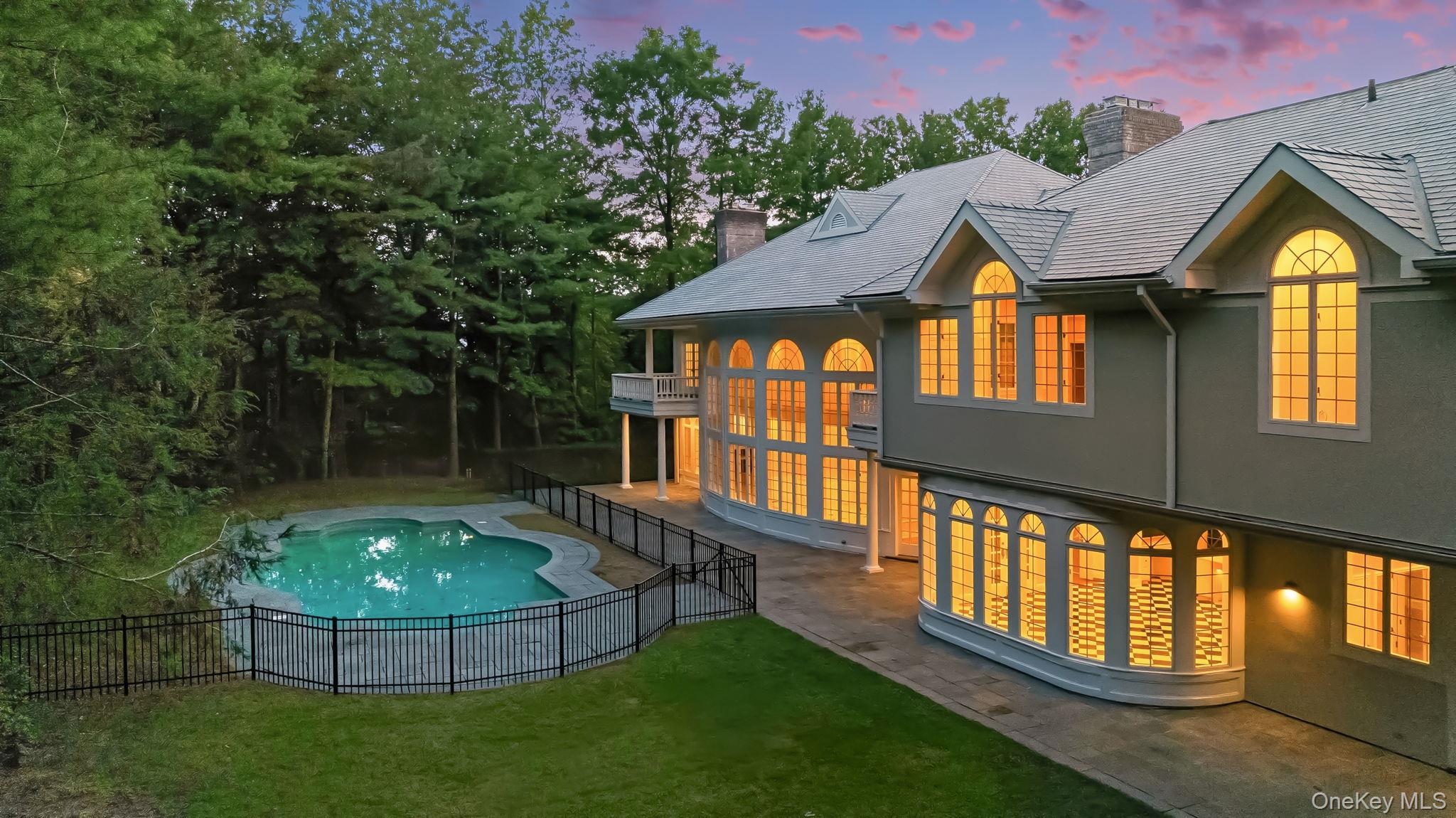 #3 photo, 10 Cooper Road, Scarsdale , NY 10583