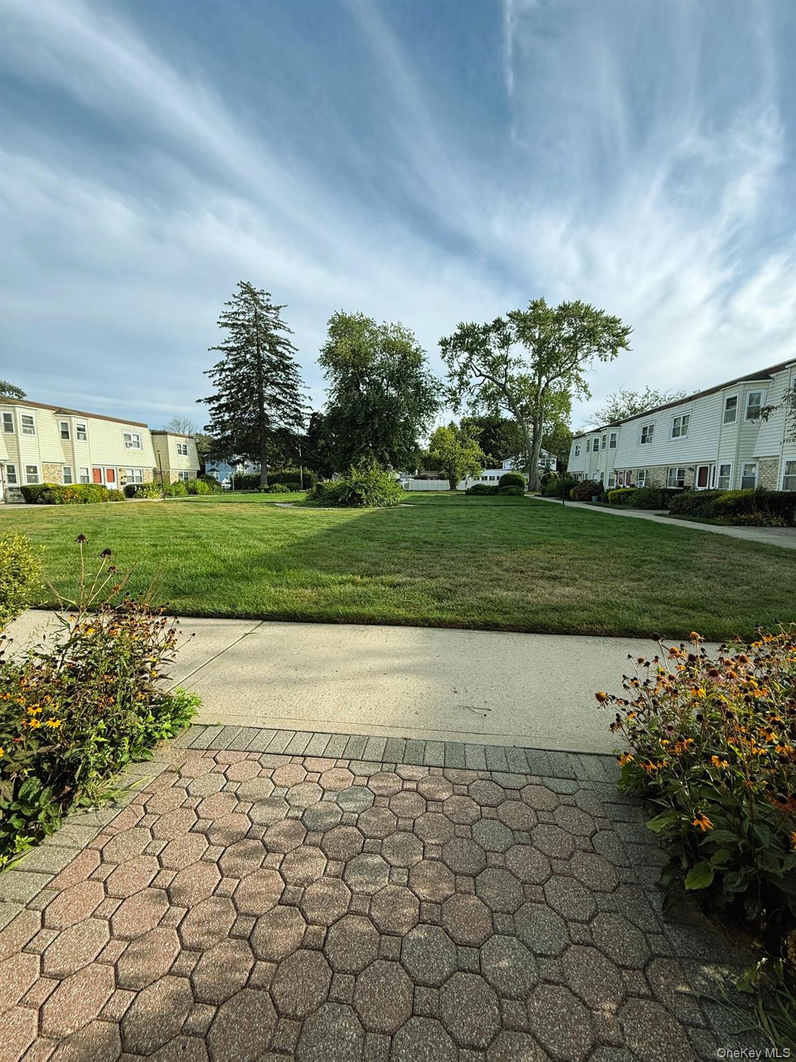 #2 photo, 15 Harrison Avenue, サフォーク郡 Amityville , NY 11701