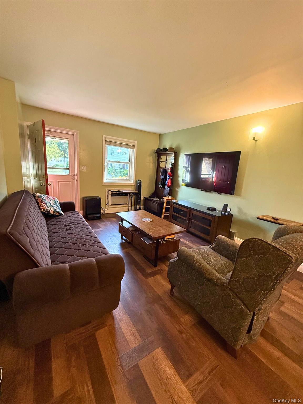 #4 photo, 15 Harrison Avenue, サフォーク郡 Amityville , NY 11701