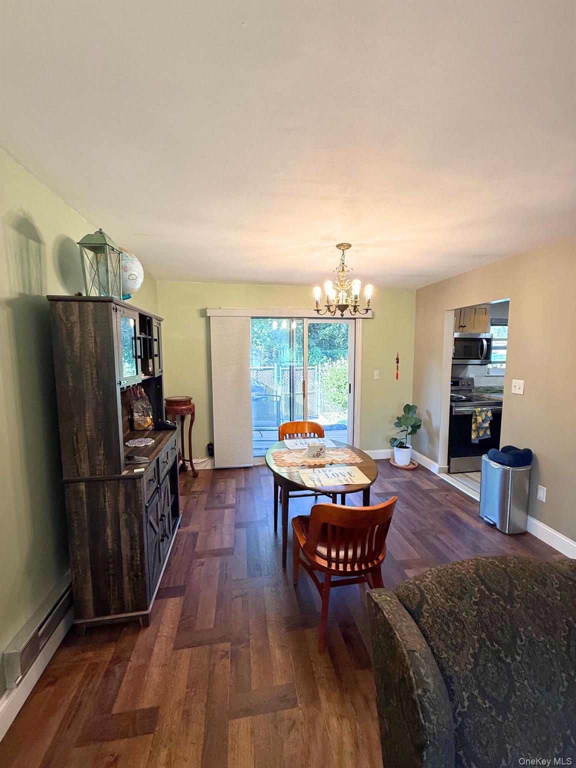 #8 photo, 15 Harrison Avenue, サフォーク郡 Amityville , NY 11701