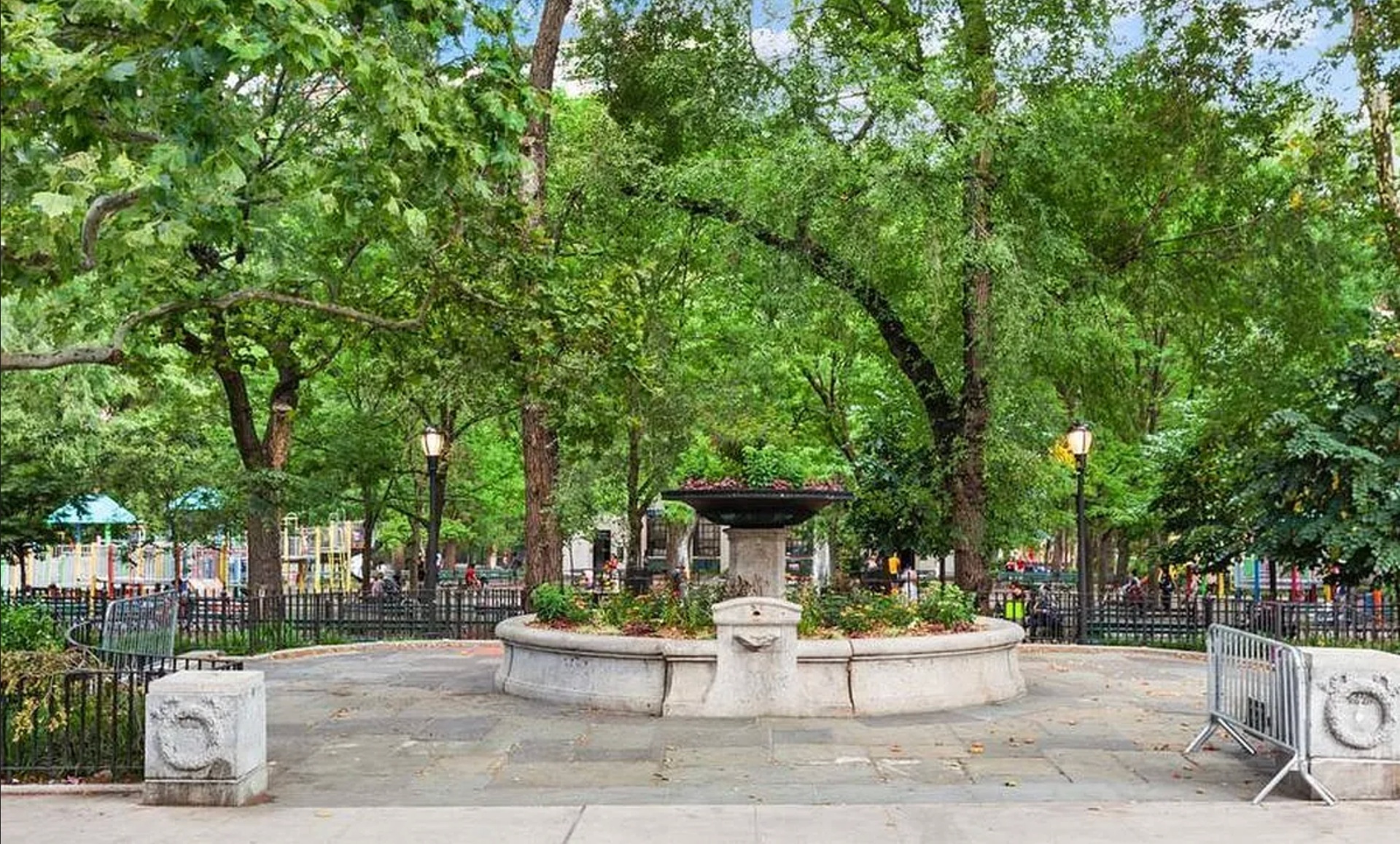 #1 photo, 7 Essex Street, Chinatown , NY 10002