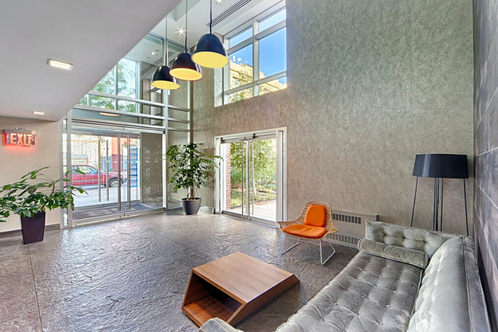 #3 photo, 58 Metropolitan Avenue, ブルックリン区 Williamsburg , NY 11249