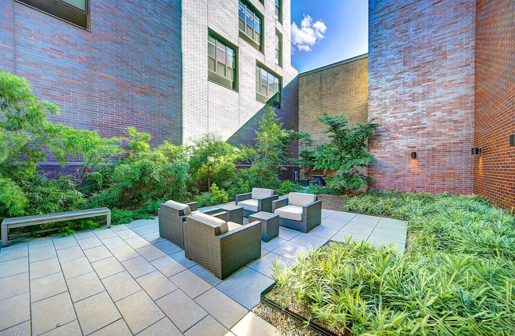 #4 photo, 58 Metropolitan Avenue, ブルックリン区 Williamsburg , NY 11249